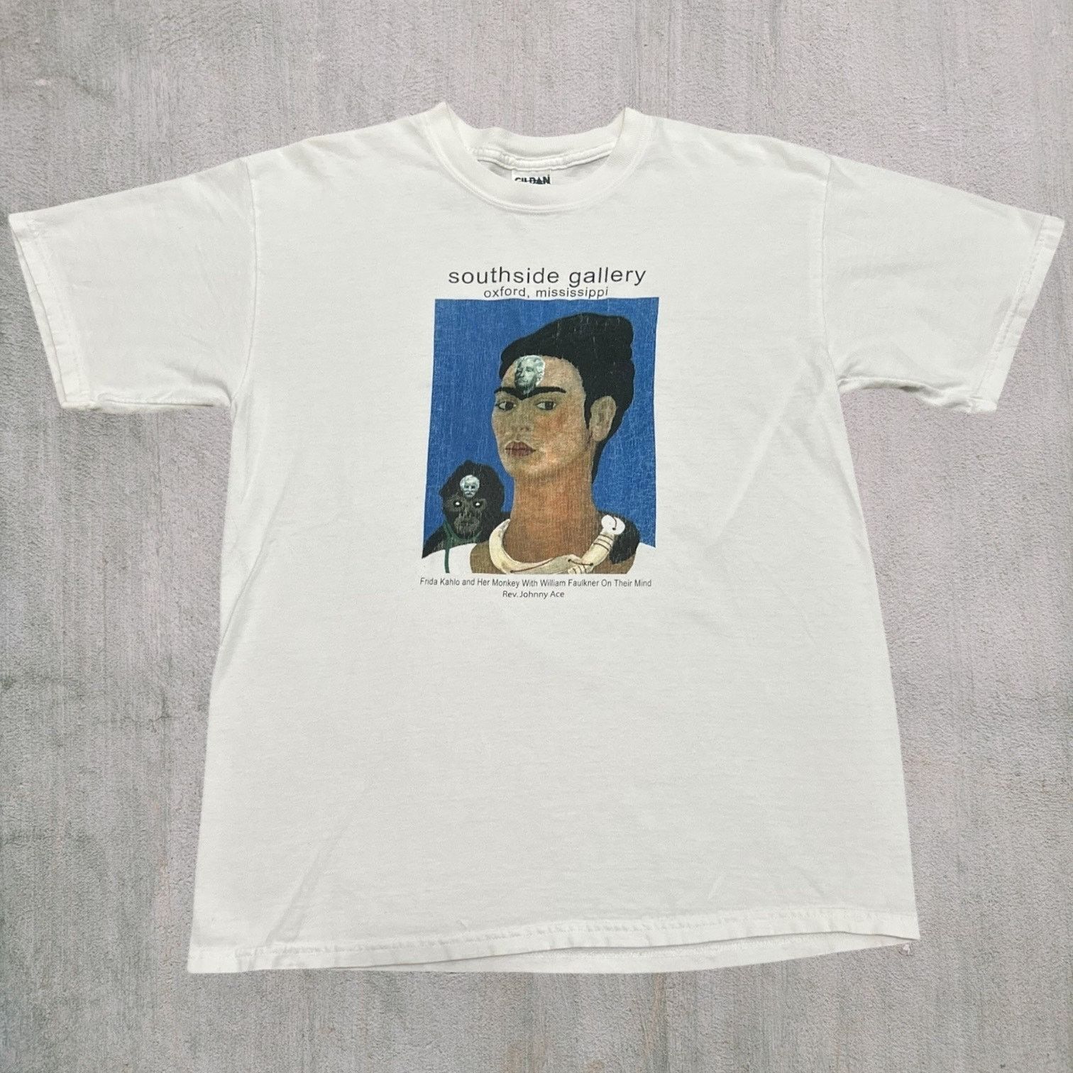 Gildan Frida Kahlo William Faulkner tee Size US M / EU 48-50 / 2 - 1 Thumbnail