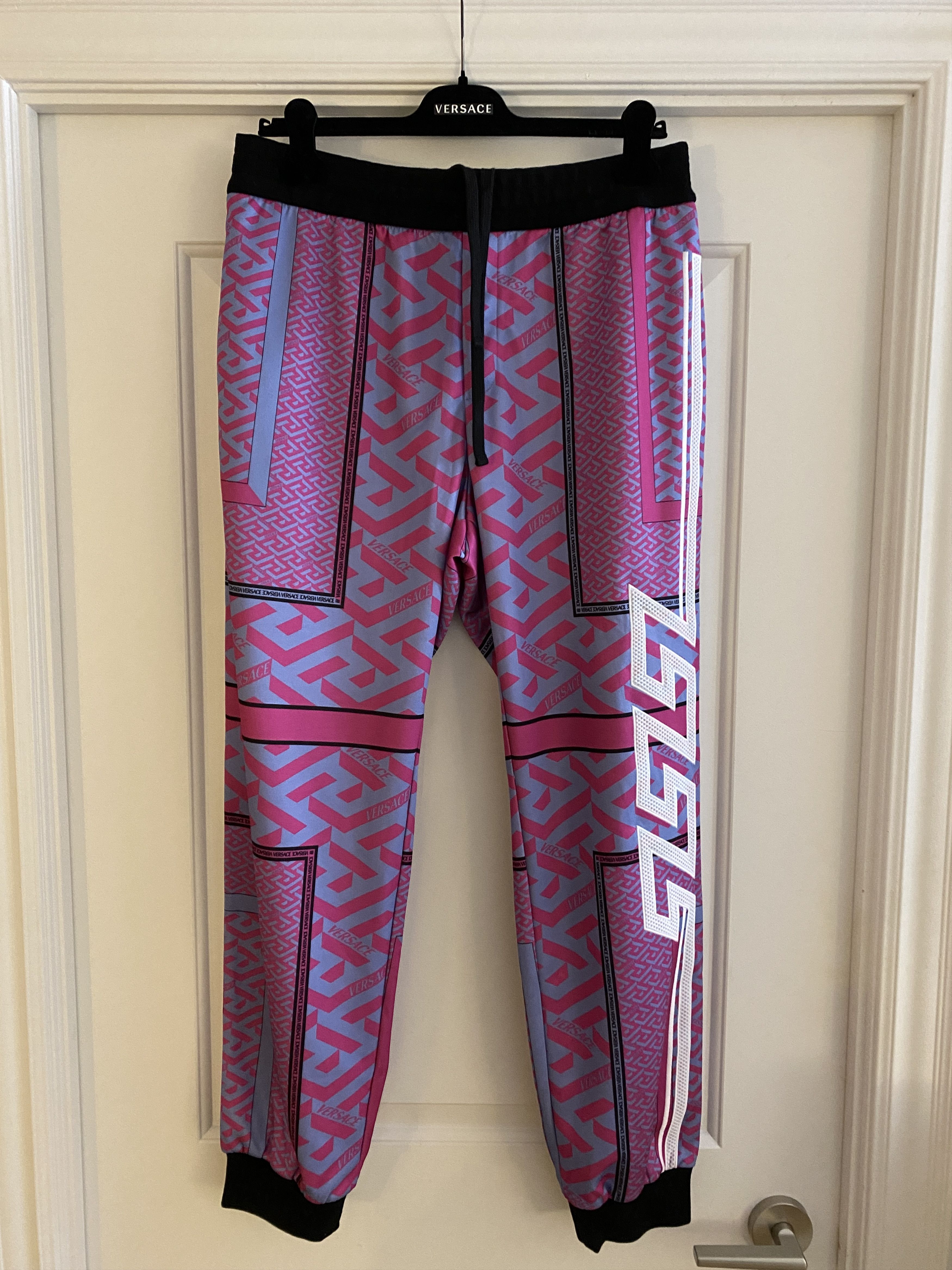 Versace VERSACE FULL LOOK Jacket and Pants La Greca V TRACKSUIT Size US M / EU 48-50 / 2 - 19 Thumbnail