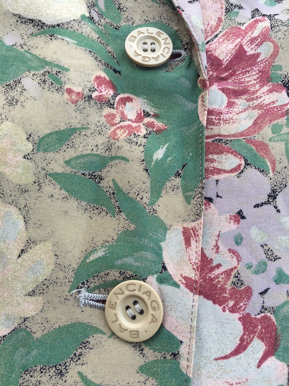 Balenciaga Rare Vintage 90s Balenciaga Florals Print Blazer Size M / US 6-8 / IT 42-44 - 12 Thumbnail