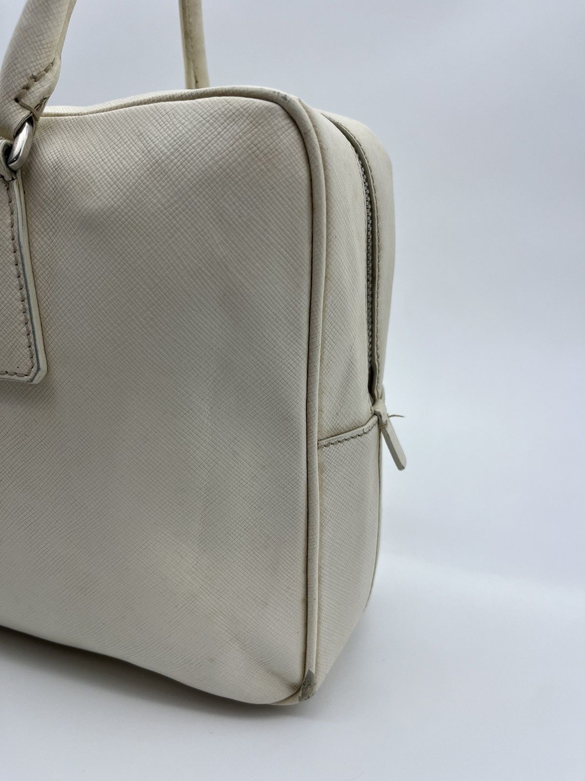 Prada Authentic PRADA Saffiano Hand Bag Size ONE SIZE - 4 Thumbnail