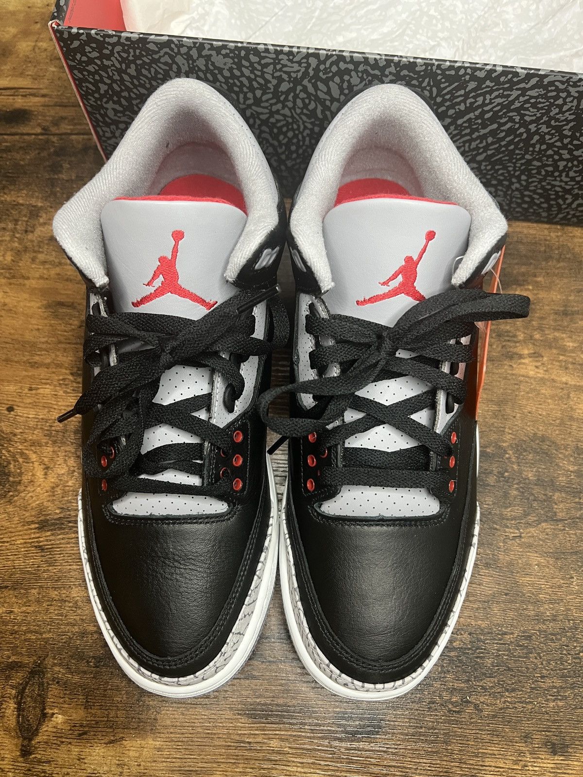 Jordan Brand Air Jordan 3 Cement Size US 10 / EU 43 - 1 Thumbnail