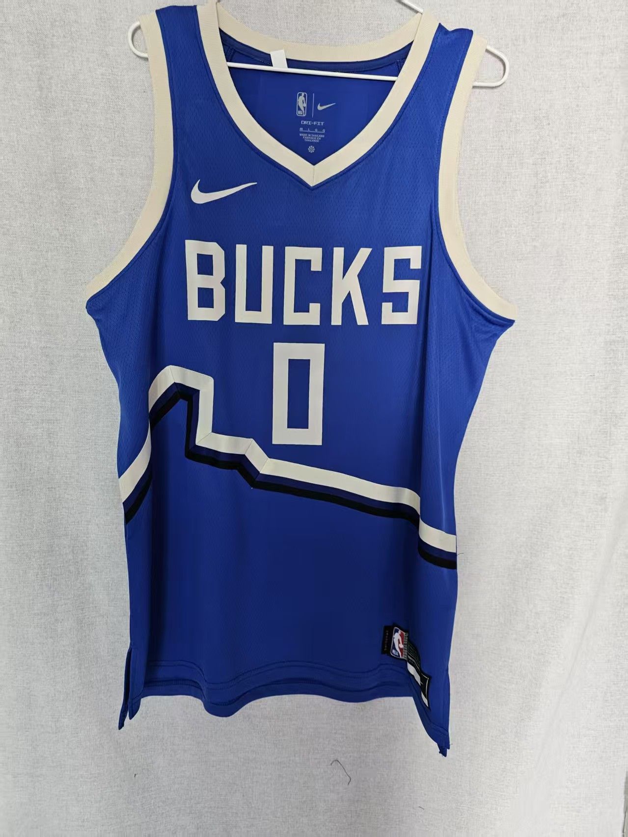 NBA Bucks #0 Lillard Jersey XL Size US XL / EU 56 / 4 - 1 Thumbnail
