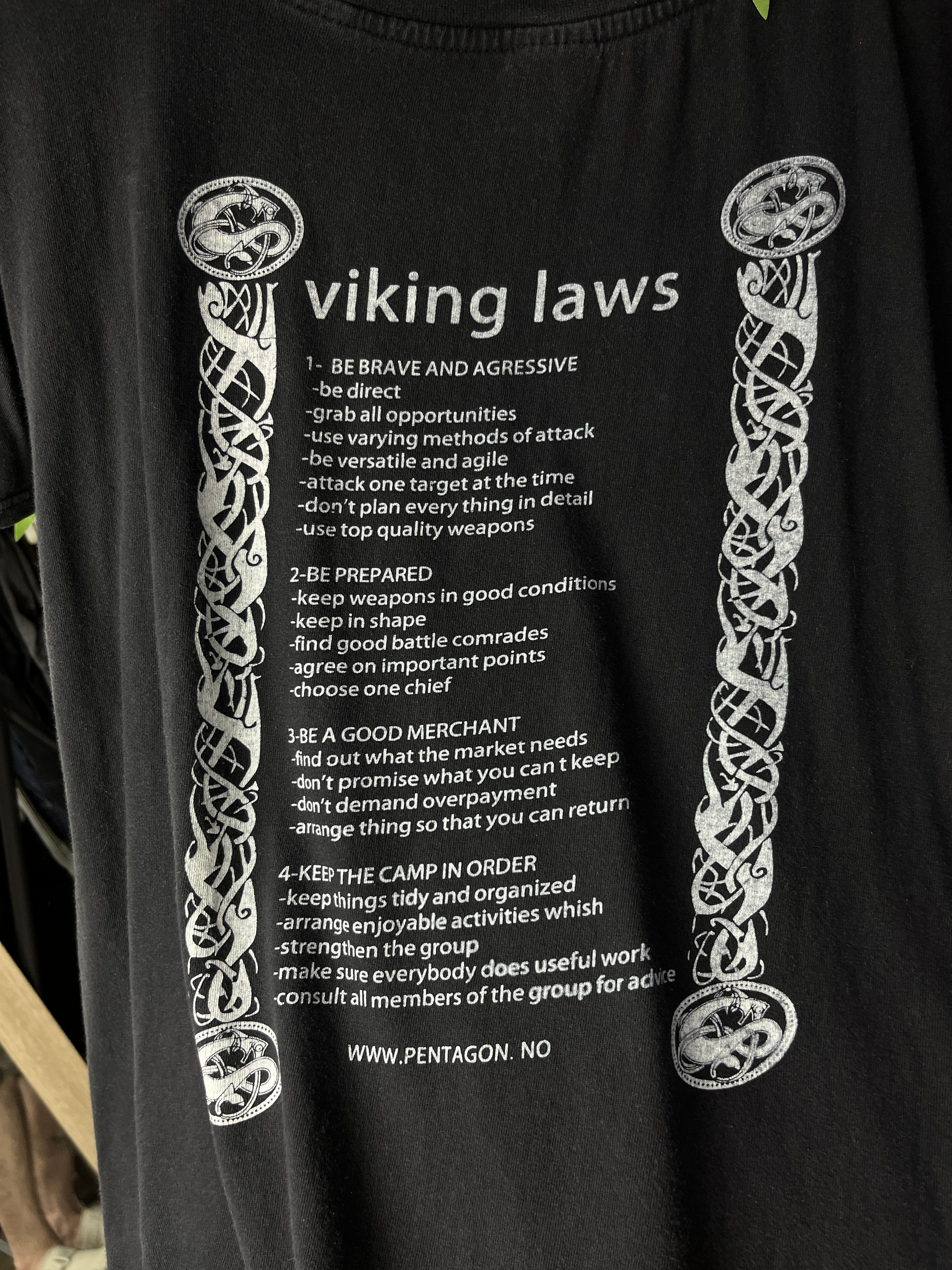 Vintage 1990s VINTAGE "VIKING LAWS" GRAPHIC FADED TEE - 840 Size US L / EU 52-54 / 3 - 6 Thumbnail