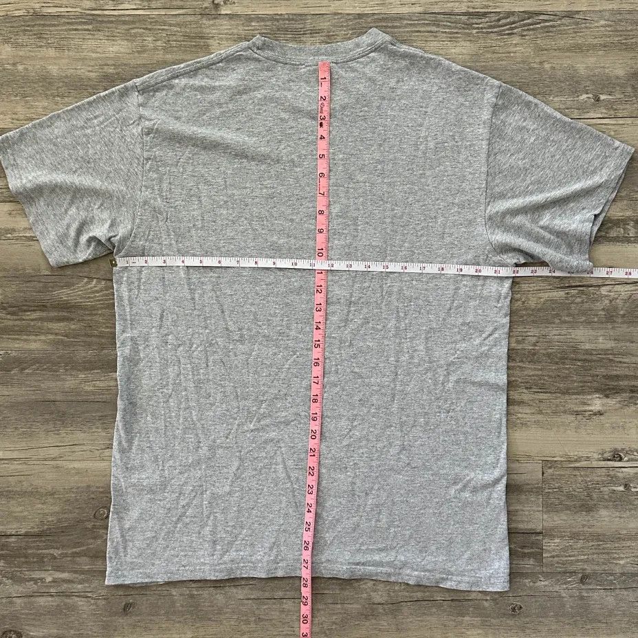 Nike Vintage 2000s Nike Basketball Swoosh T-Shirt Size Large Size US L / EU 52-54 / 3 - 4 Thumbnail