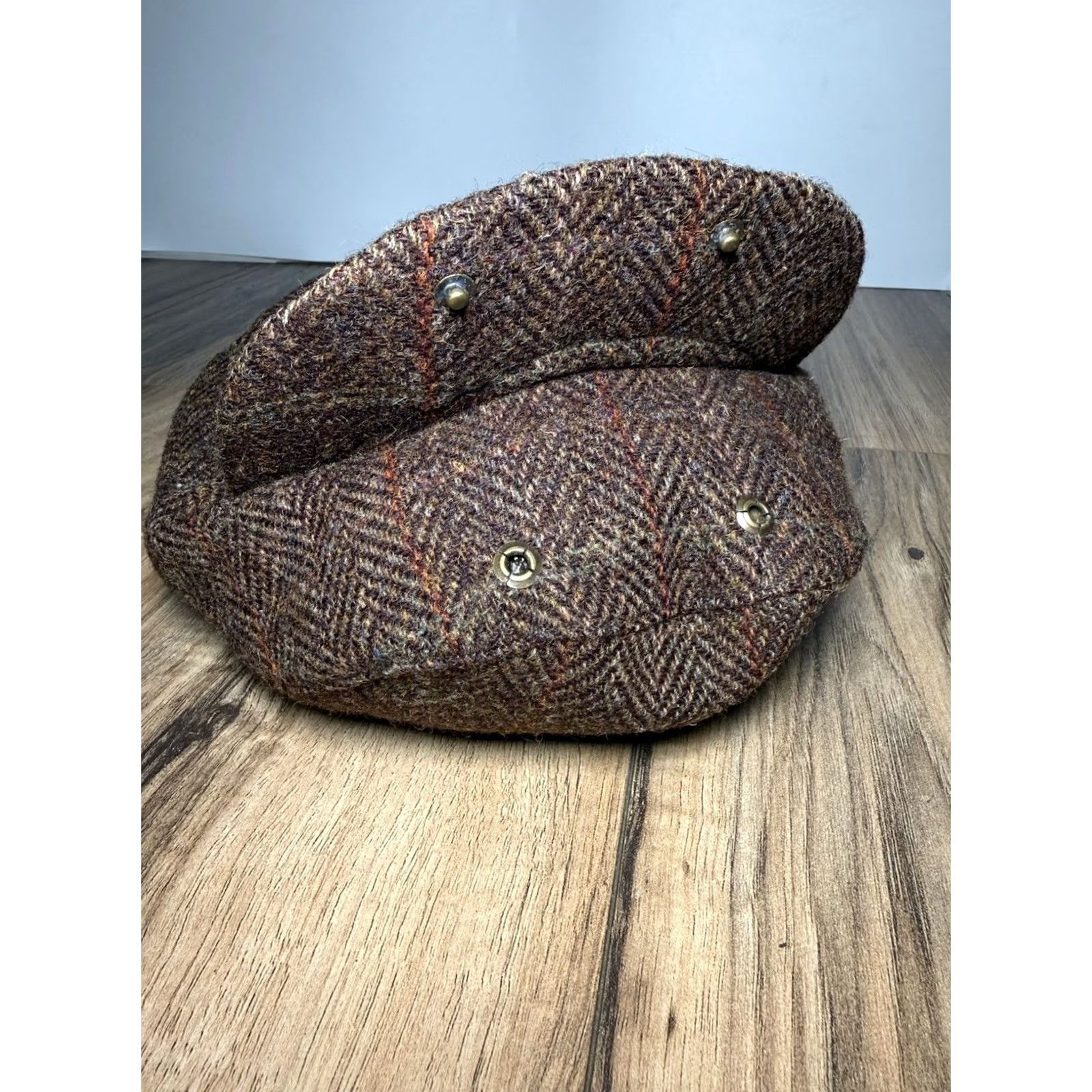 Harris Tweed VINTAGE Harris Tweed Newsboy Flat Cap Hat Brown Small Adult Handwoven Pure Wool Herringbone Retro Silk Lined Size ONE SIZE - 6 Thumbnail