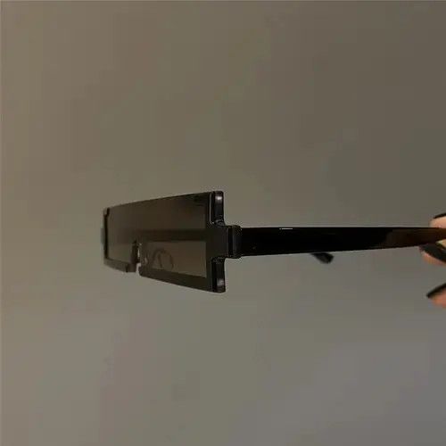 Designer × Vintage Retro tech futuristic sunglasses Size ONE SIZE - 4 Thumbnail
