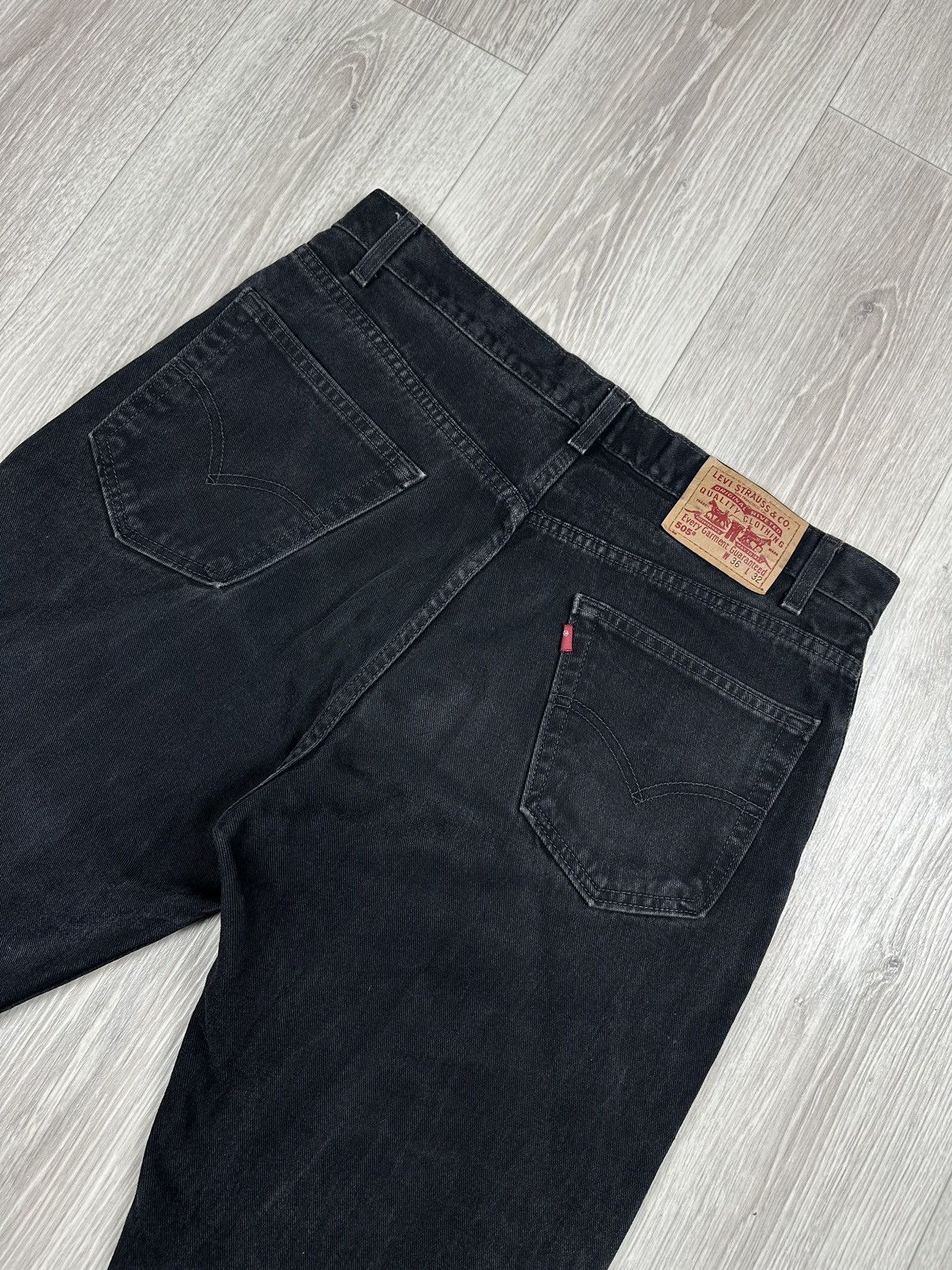 Levi's × Vintage Vintage Levi’s 505 Black Open Hem Denim Jeans Size US 36 / EU 52 - 5 Thumbnail