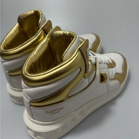 Valentino Valentino Garavani Roman Stud High-Top Sneakers White Gold M Size US 8 / EU 41 - 6 Thumbnail