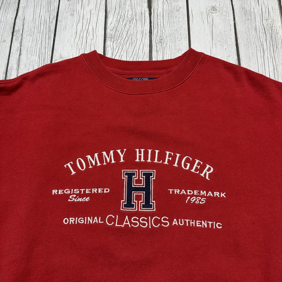 Tommy Hilfiger Vintage Tommy Hilfiger sweatshirt Size US M / EU 48-50 / 2 - 3 Thumbnail