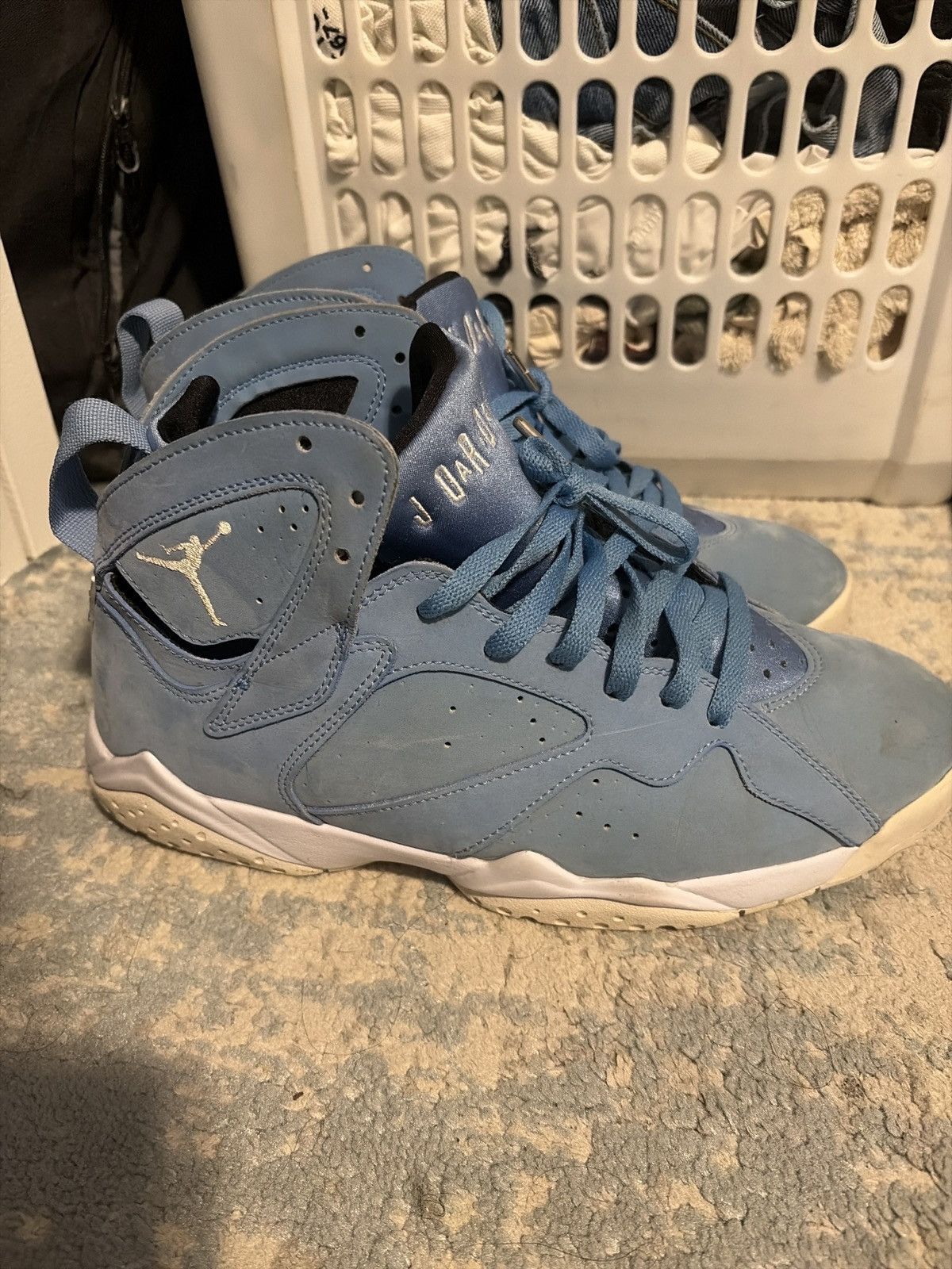 Jordan Brand Pantone 7s Size US 9.5 / EU 42-43 - 3 Thumbnail