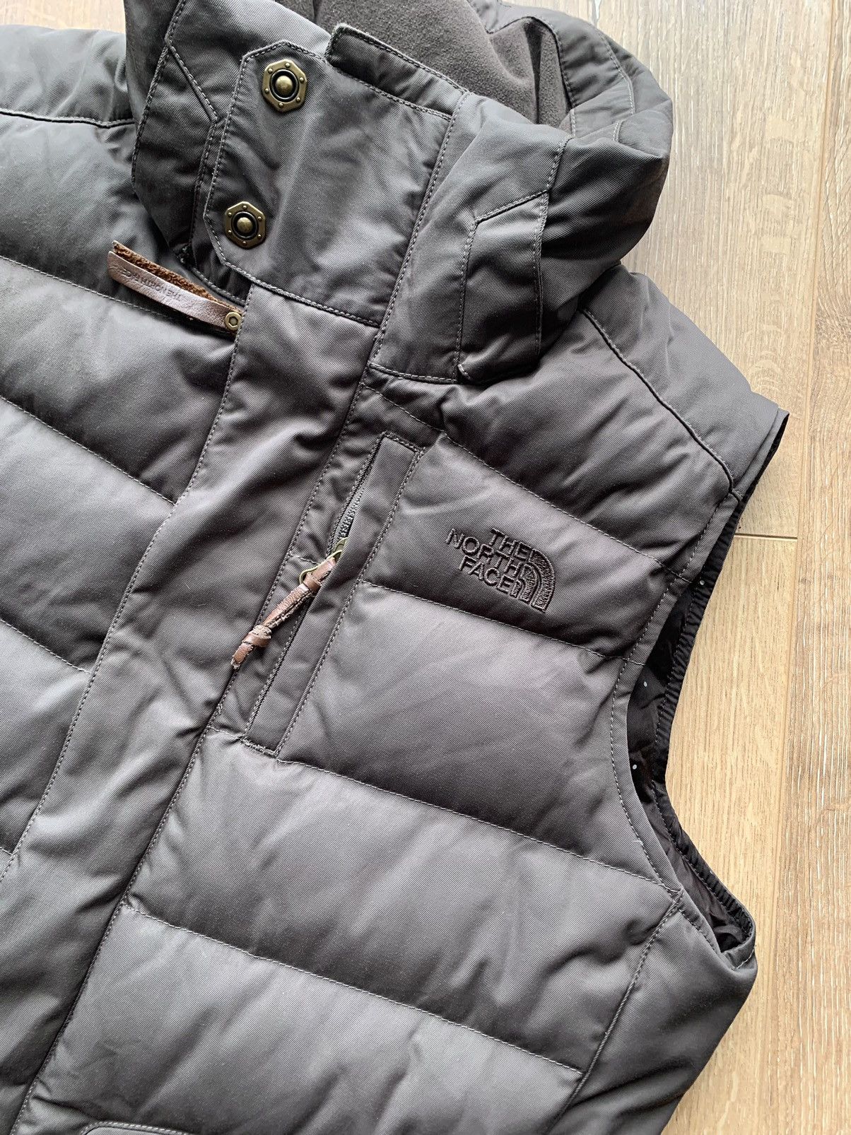The North Face Vintage The North Face brown vest jacket Size M / US 6-8 / IT 42-44 - 3 Thumbnail