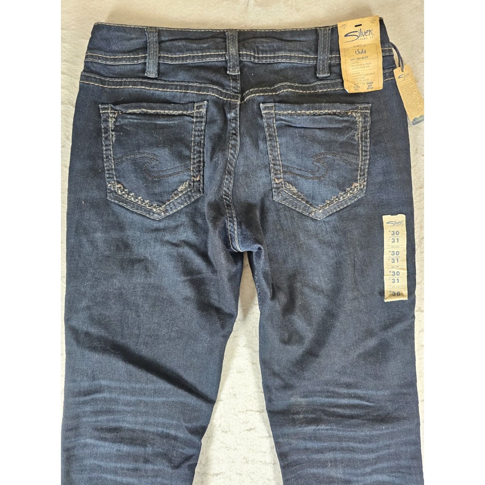Vintage Silver Signature Jeans Mid Slim Boot Cut Jeans Women's 30x31 Dark Wash NWTs Silver Jeans Suki Surplus Regular Fit Denim Blue Size 30" / US 8 / IT 44 - 7 Thumbnail