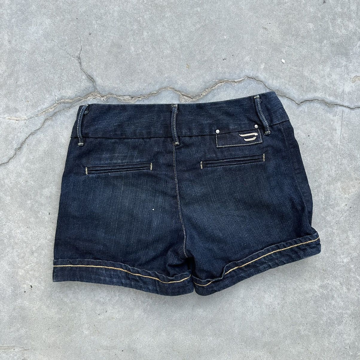 Diesel × Vintage Vintage Japanese Style Jeans Denim Shorts Diesel Y2K 00s USA Size 25" / US 0 / IT 36 - 2 Thumbnail