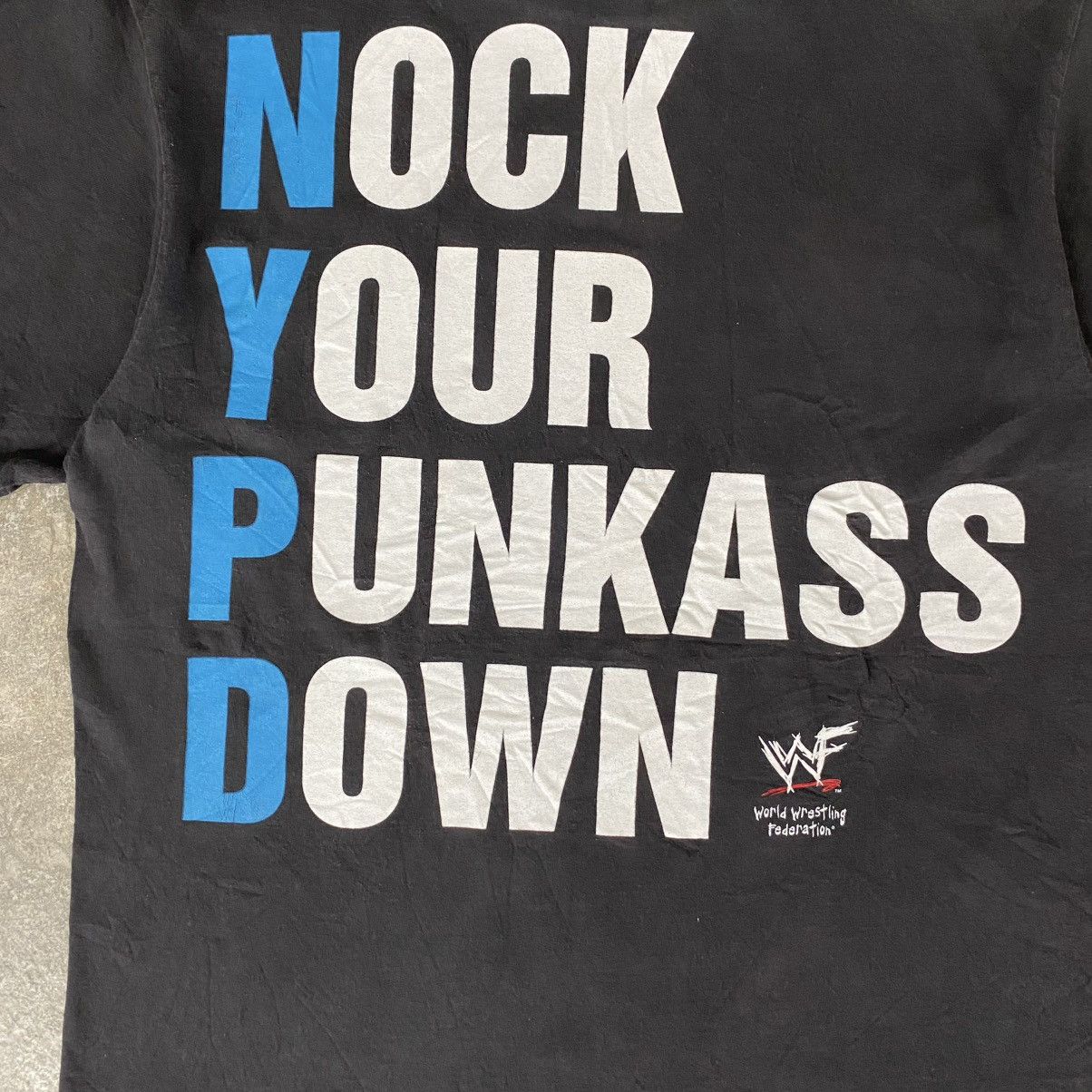 Vintage Vintage 1990’s WWF Stone Cold NYPD Single Stitch Tee Size US L / EU 52-54 / 3 - 11 Thumbnail