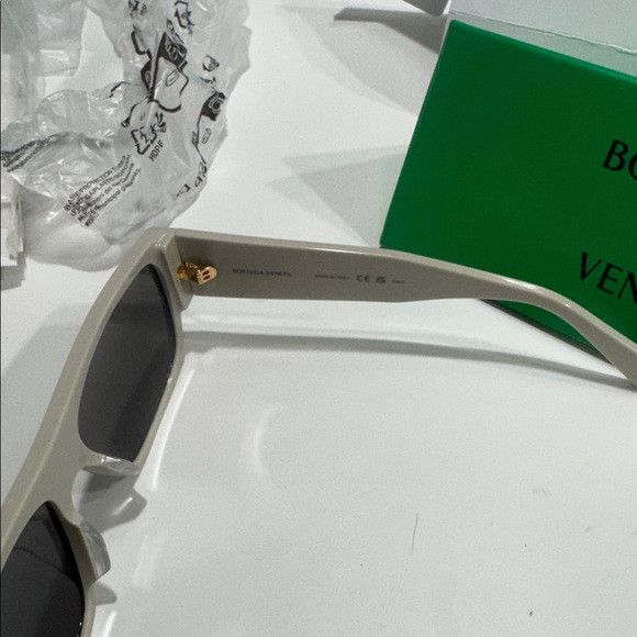 Bottega Veneta Bottega Veneta Men's Beige Sunglasses Size ONE SIZE - 8 Thumbnail