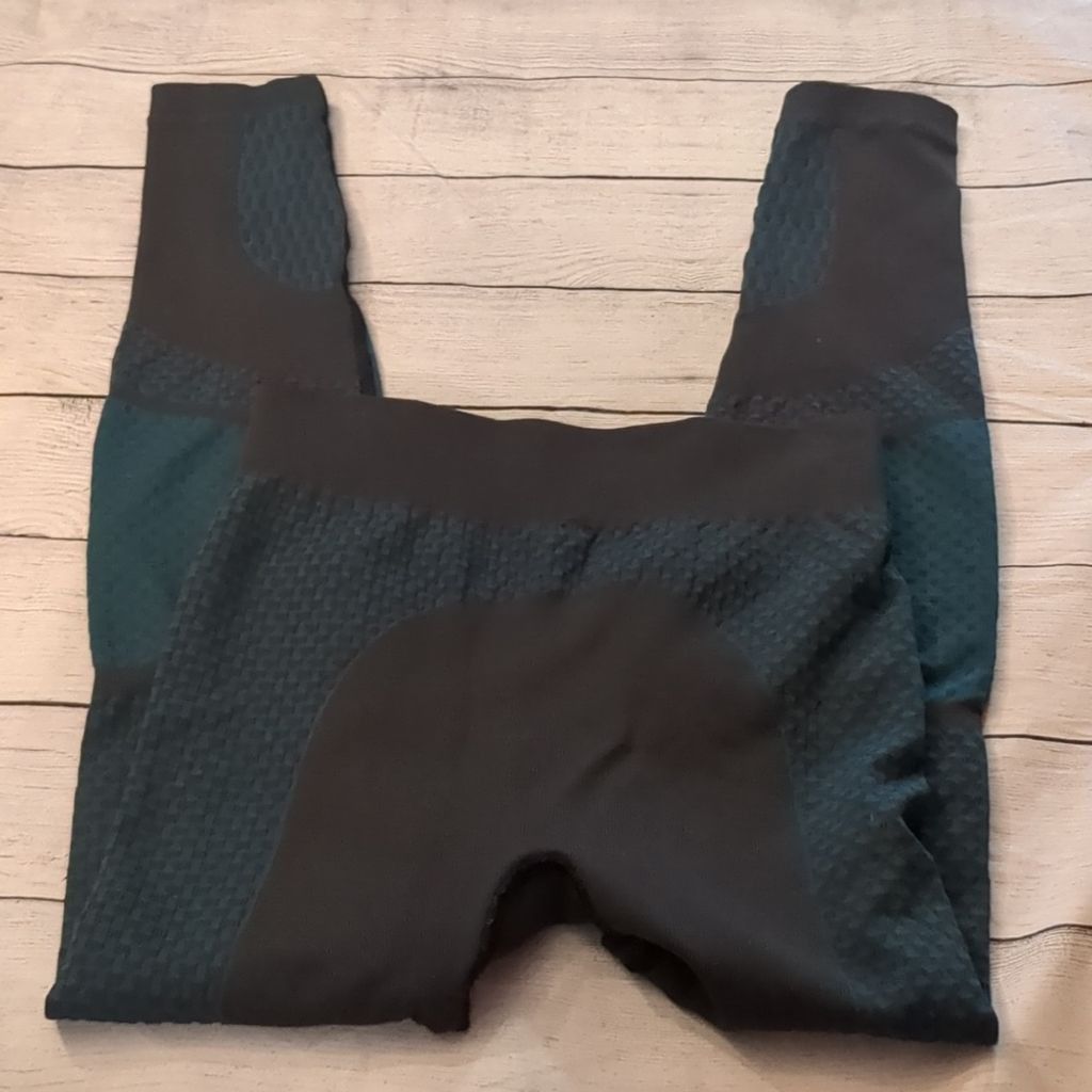 Lululemon Lululemon black/ forage teal all about that base tights 4? Size 27" / US 4 / IT 40 - 4 Thumbnail