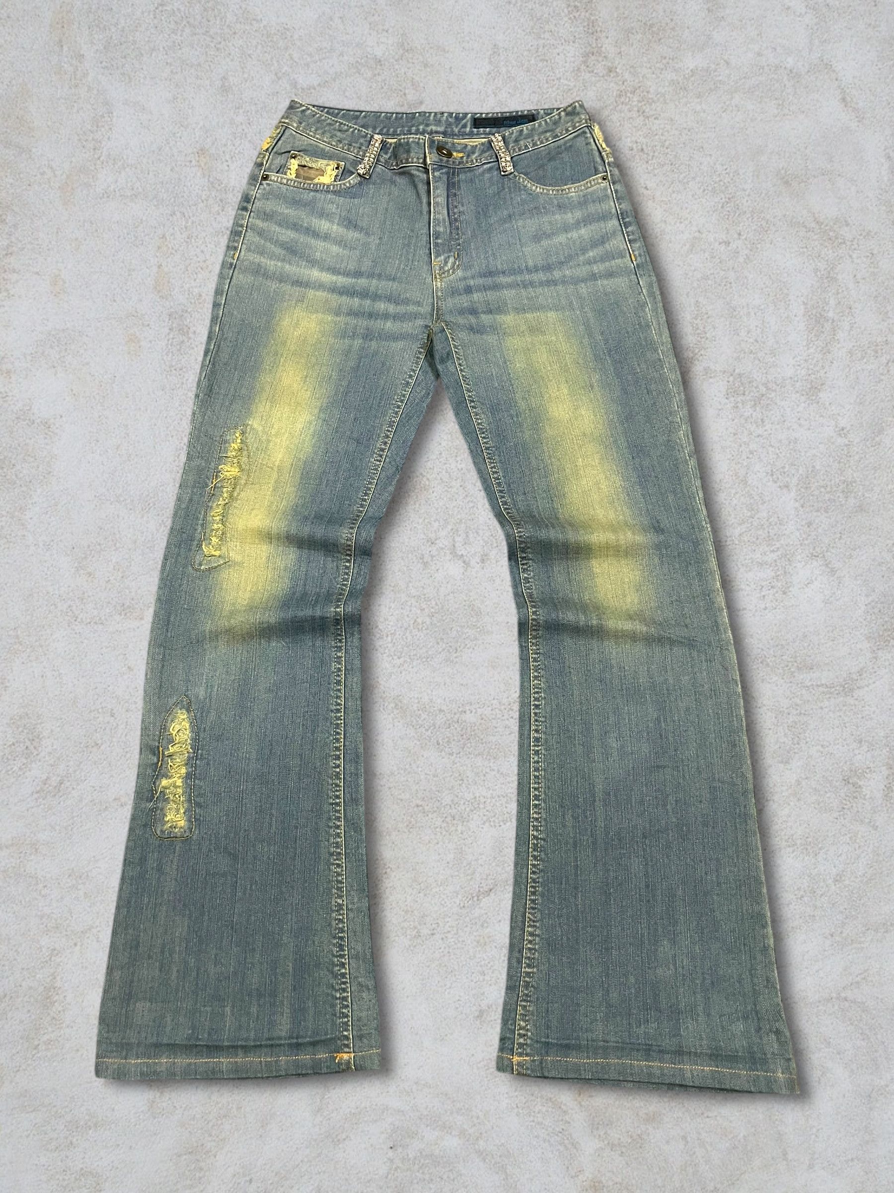 Japanese Brand Vtg Japanese Crystal Beads Distressed Bootcut Frayed Jeans Size 28" / US 6 / IT 42 - 1 Thumbnail