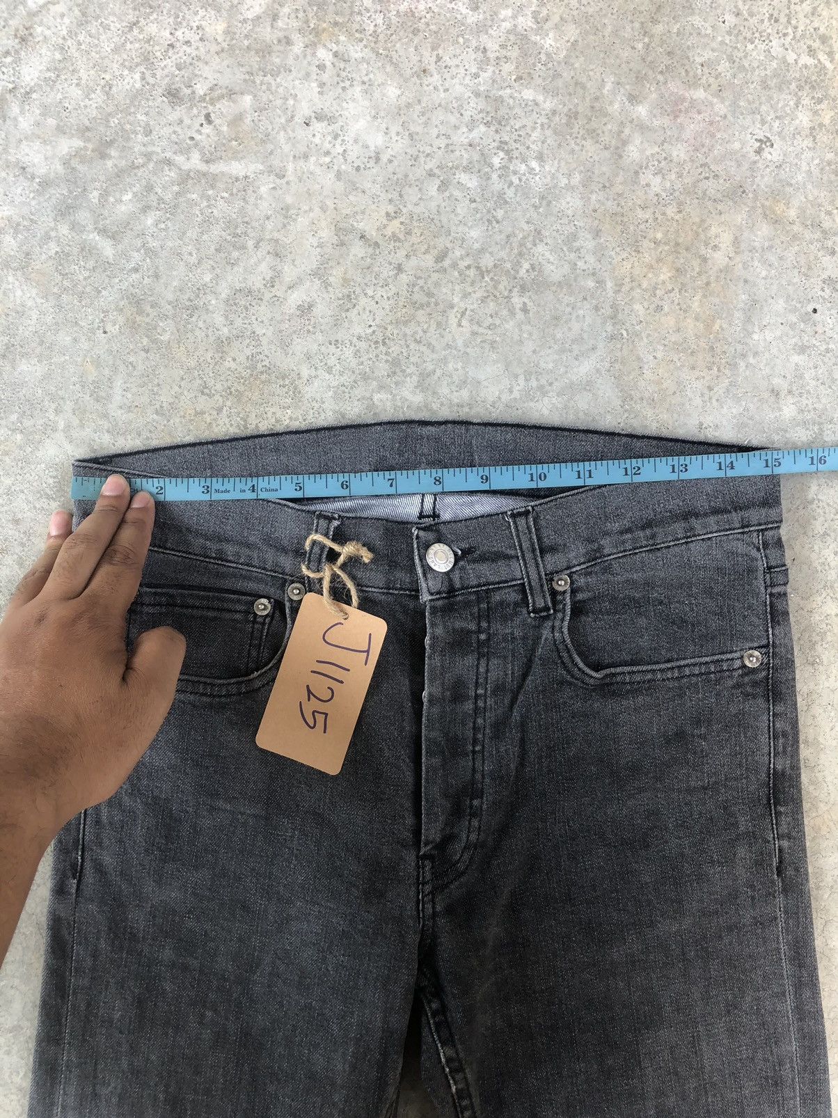 Helmut Lang Helmut Lang Skinny Jeans Distressed Size US 30 / EU 46 - 21 Thumbnail