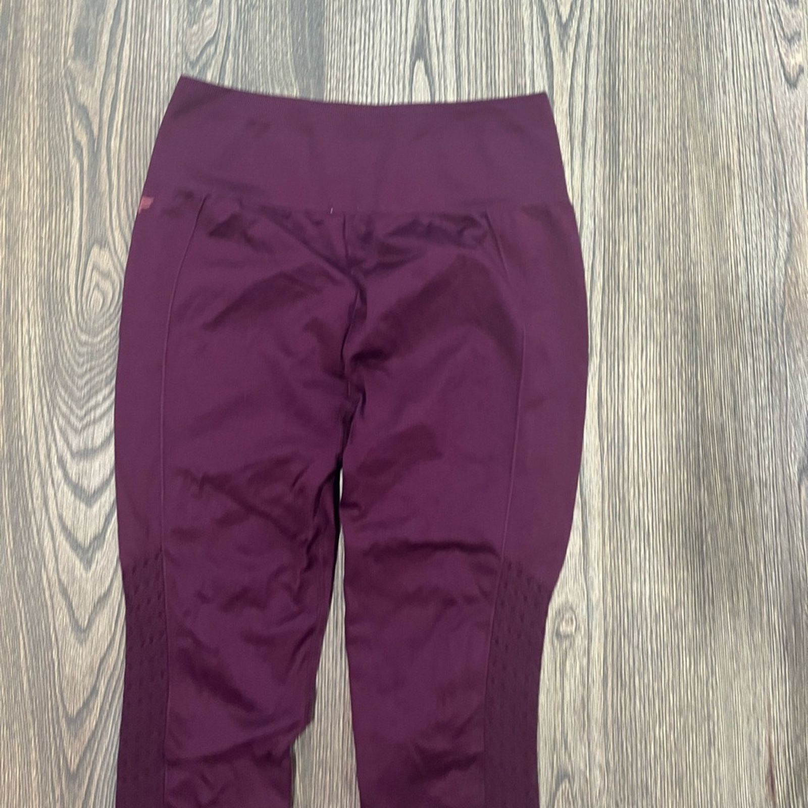 Fabletics Fabletics Womens Capri Leggings Wide Waistband Mid Rise Sz L Size 31" - 4 Thumbnail