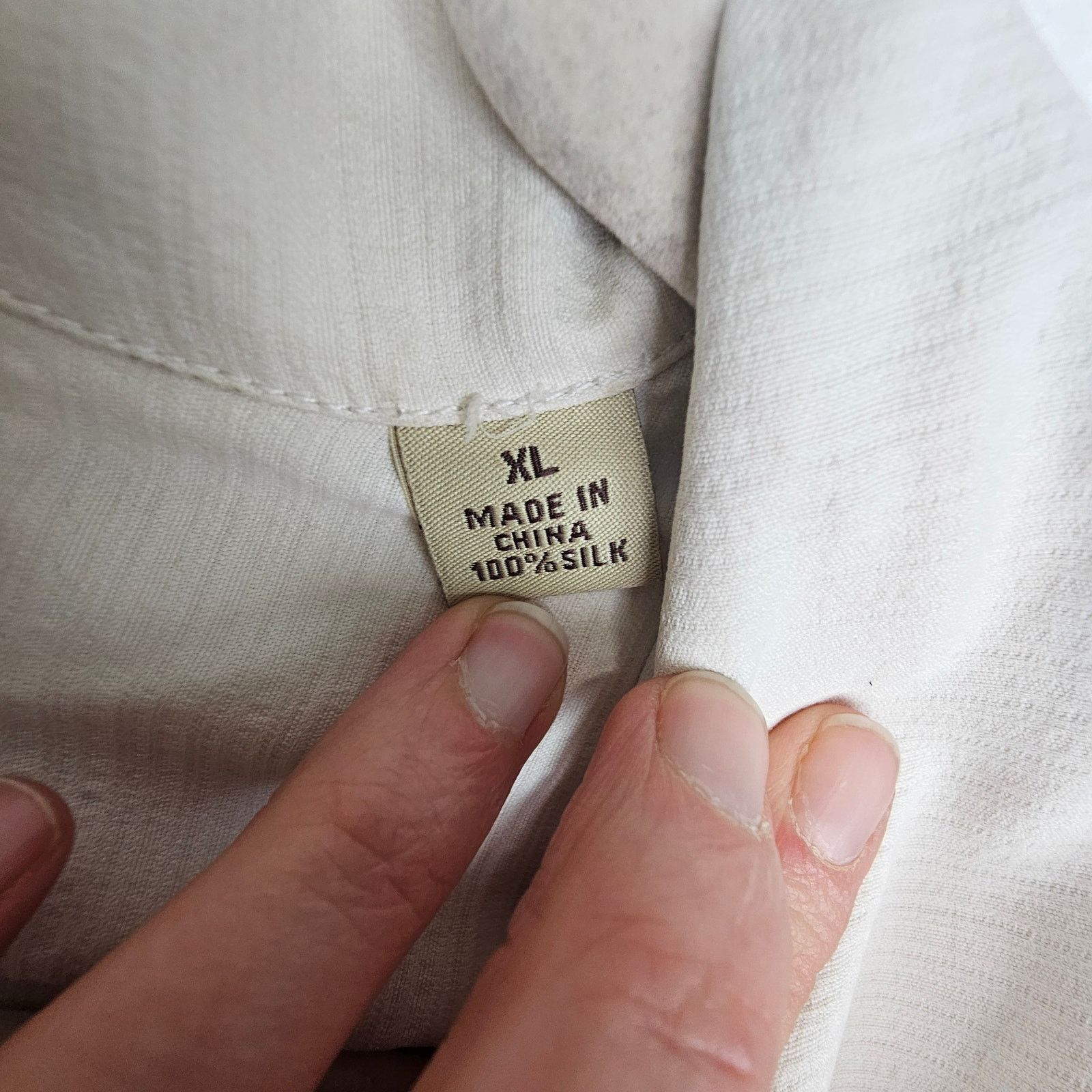 Tommy Bahama Tommy Bahama Mens Silk Hawaiian Shirt Size XL Cream Resort Size US XL / EU 56 / 4 - 7 Thumbnail