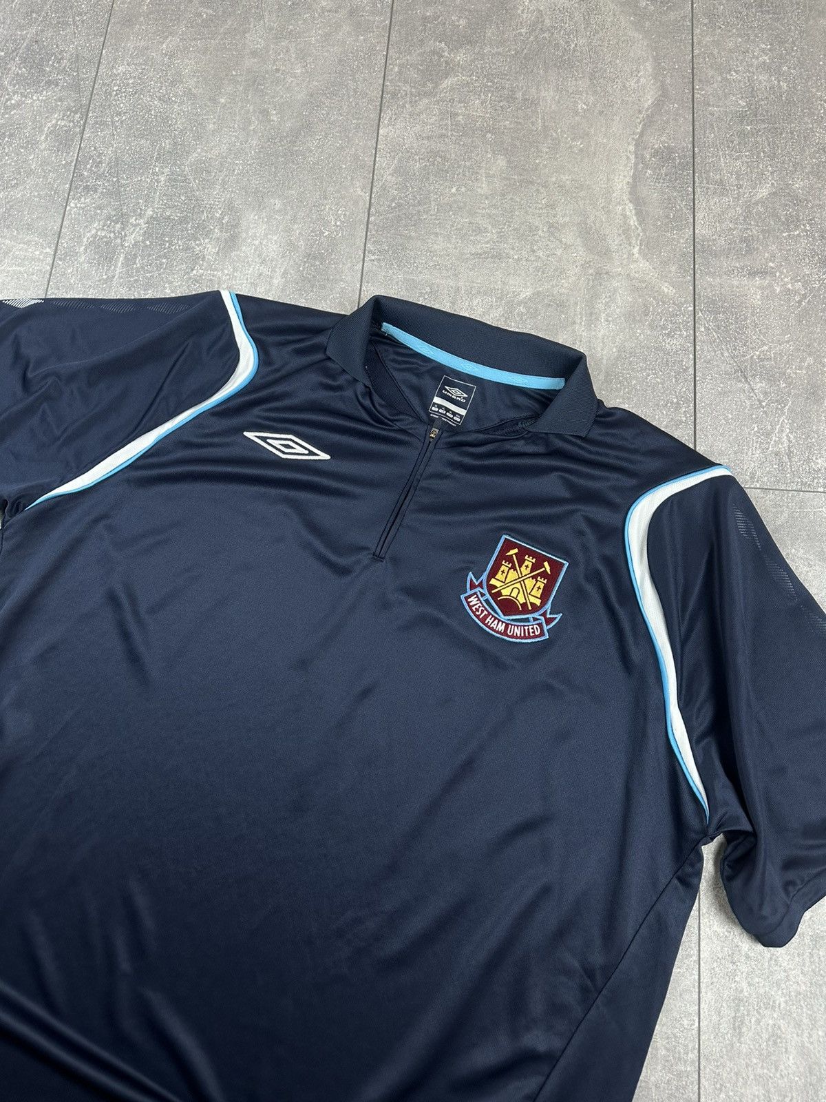 Umbro Umbro West Ham United Vintage Soccer Football Jersey Size US XL / EU 56 / 4 - 2 Thumbnail