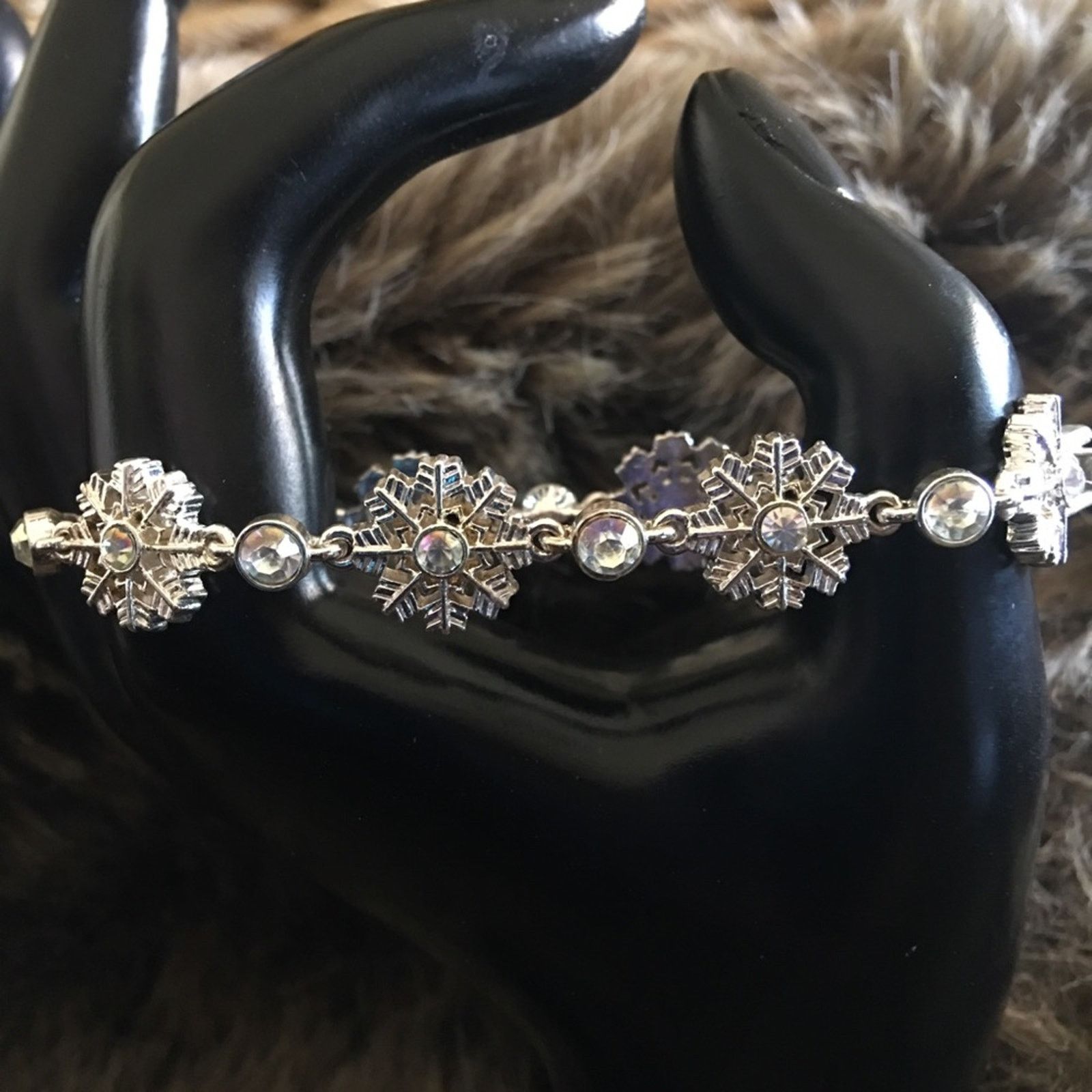 Vintage Vintage aurora borealis snowflake bracelet Size ONE SIZE - 1 Thumbnail