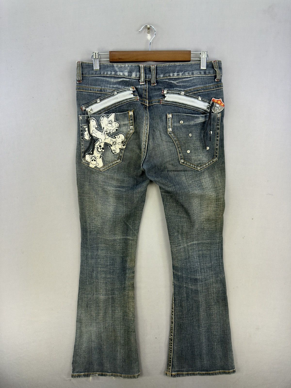 If Six Was Nine B.C.B.G Cross Skull Distressed Flared Jeans Size US 33 - 5 Thumbnail