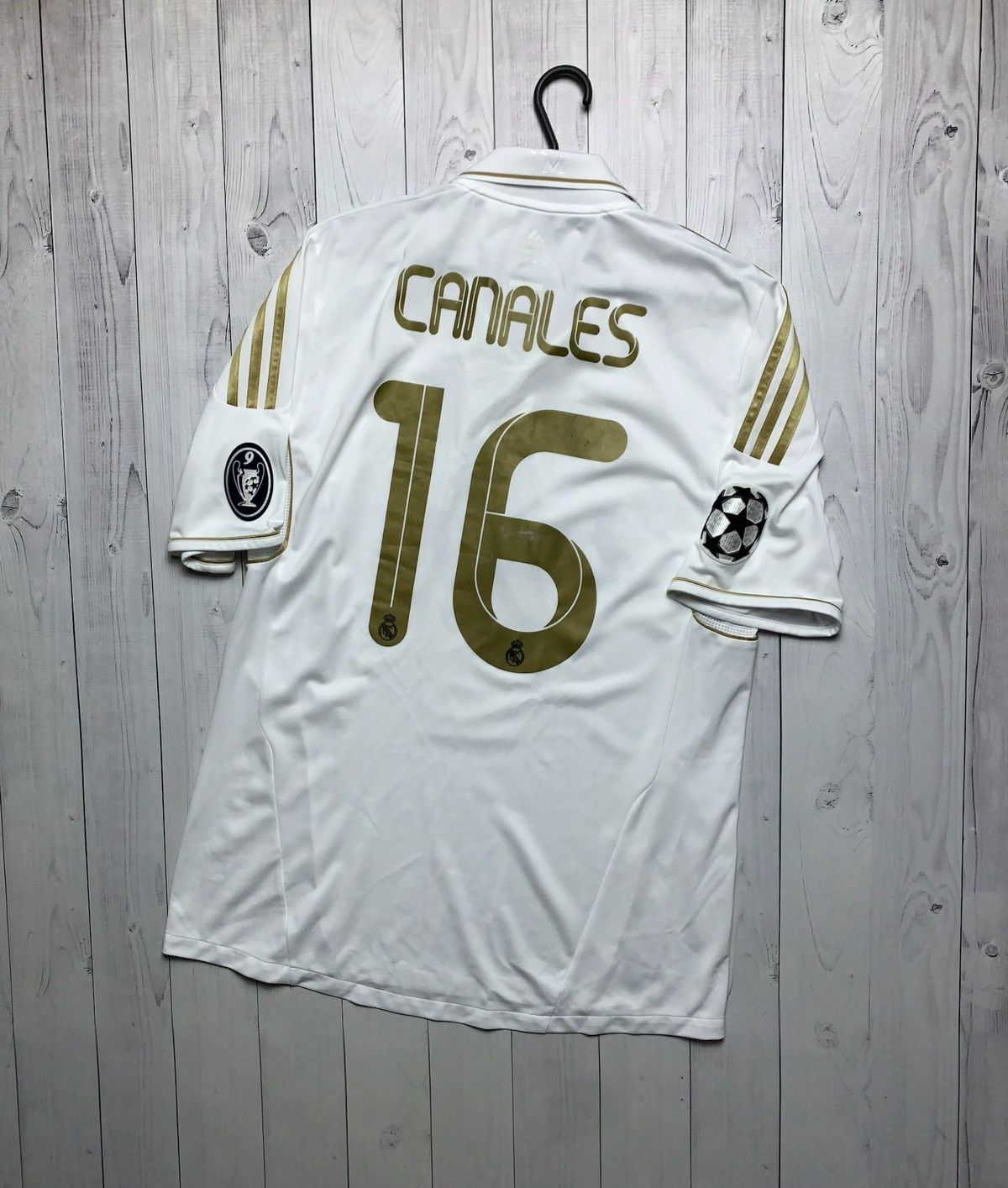 Vintage Vintage adidas Real Madrid soccer jersey 16 Canales M Size US M / EU 48-50 / 2 - 2 Thumbnail