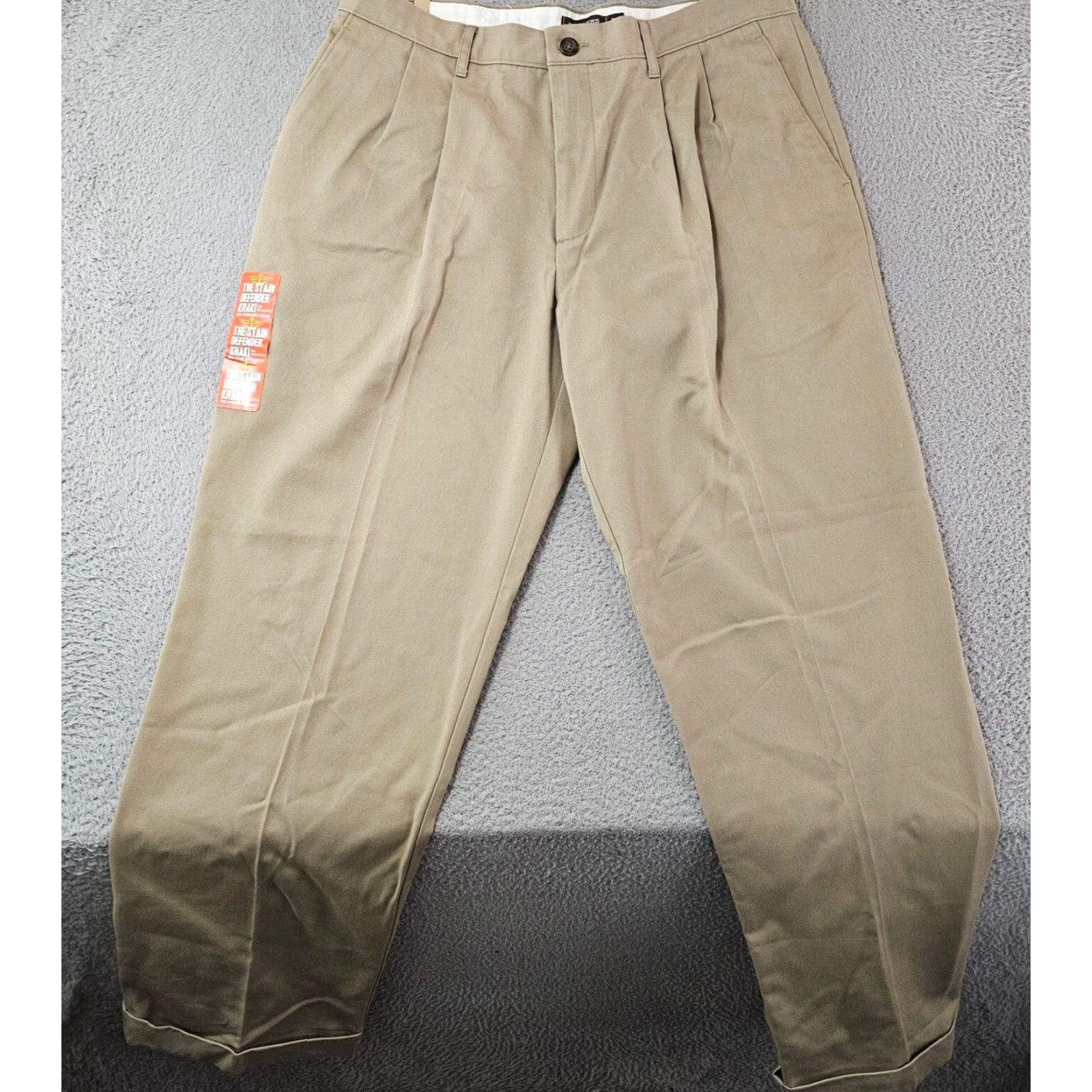 Dockers Dockers Signature Khaki Pants Mens 34x30 (Tag 34x32) Classic Fit D3 Pleated Brown Size US 34 / EU 50 - 2 Thumbnail