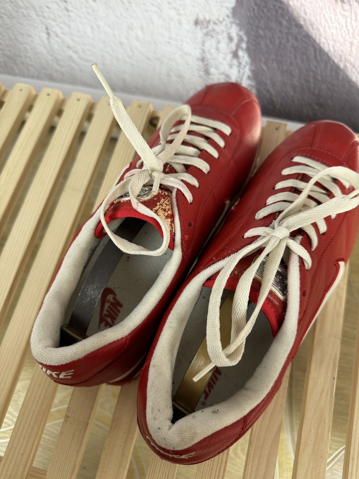 Nike Nike vintage y2k red rare swoosh logo low top sneakers Size US 12 / EU 45 - 12 Thumbnail