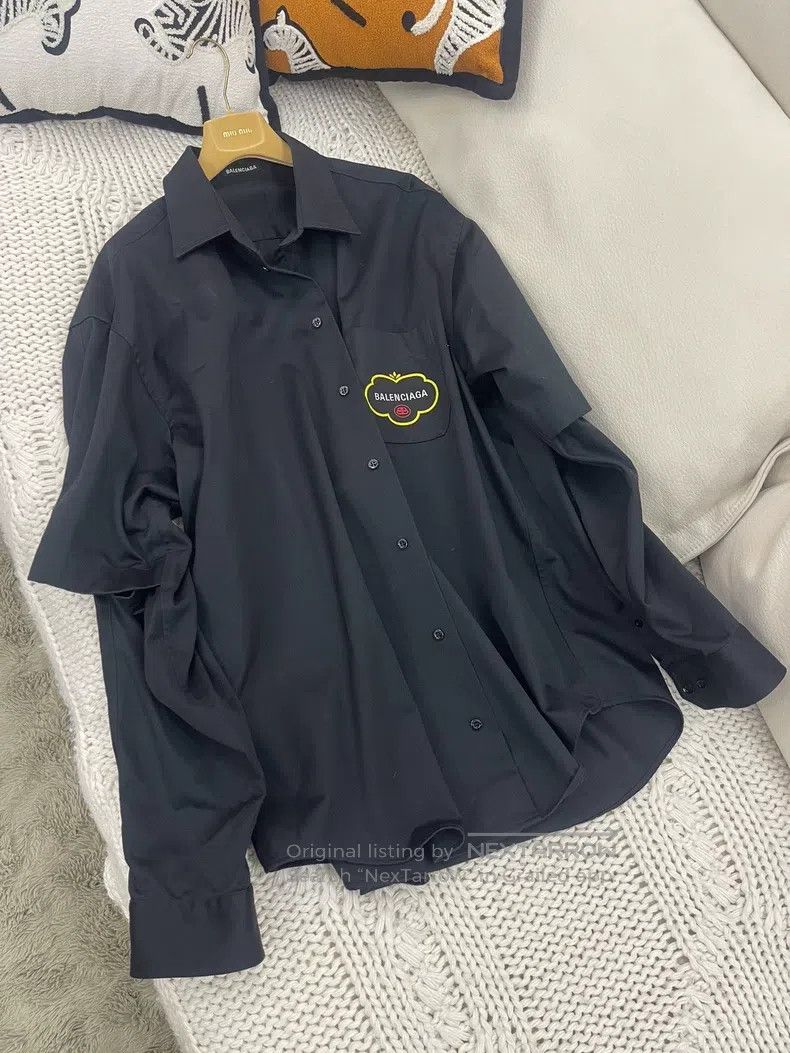 Balenciaga Balenciaga size 39 Back Snap Denim Shirt Size US S / EU 44-46 / 1 - 1 Thumbnail