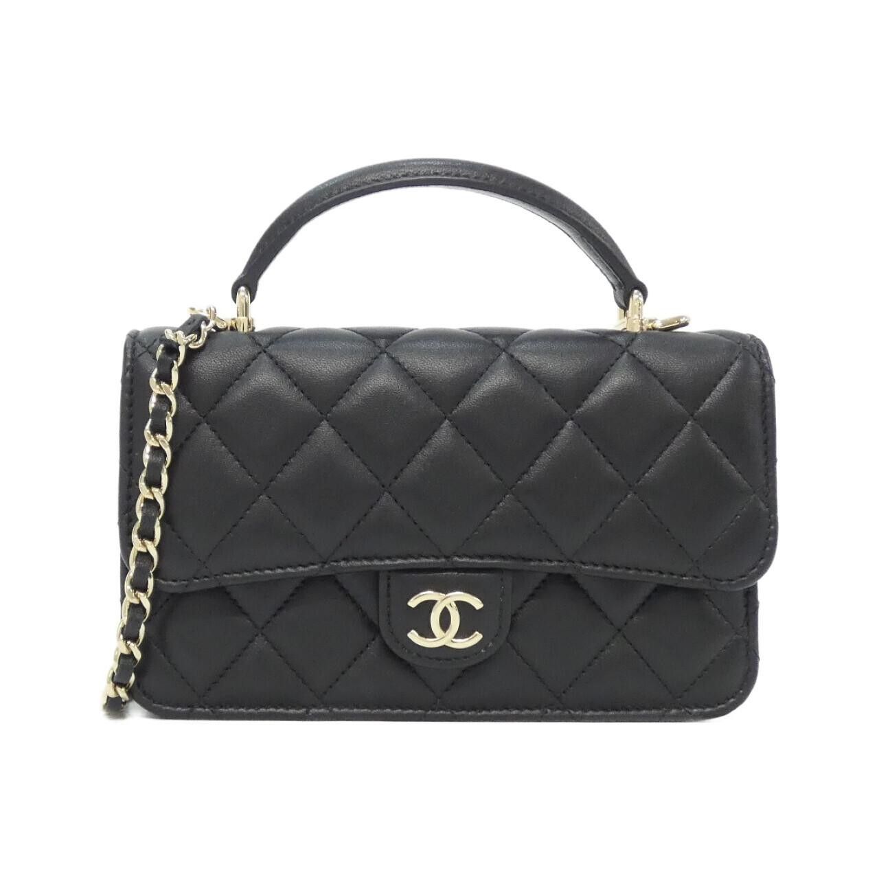 Chanel Chanel Chanel Lambskin Phone Case Leather Phonecase AP3226 DUTY FREE for USA Size ONE SIZE - 1 Thumbnail