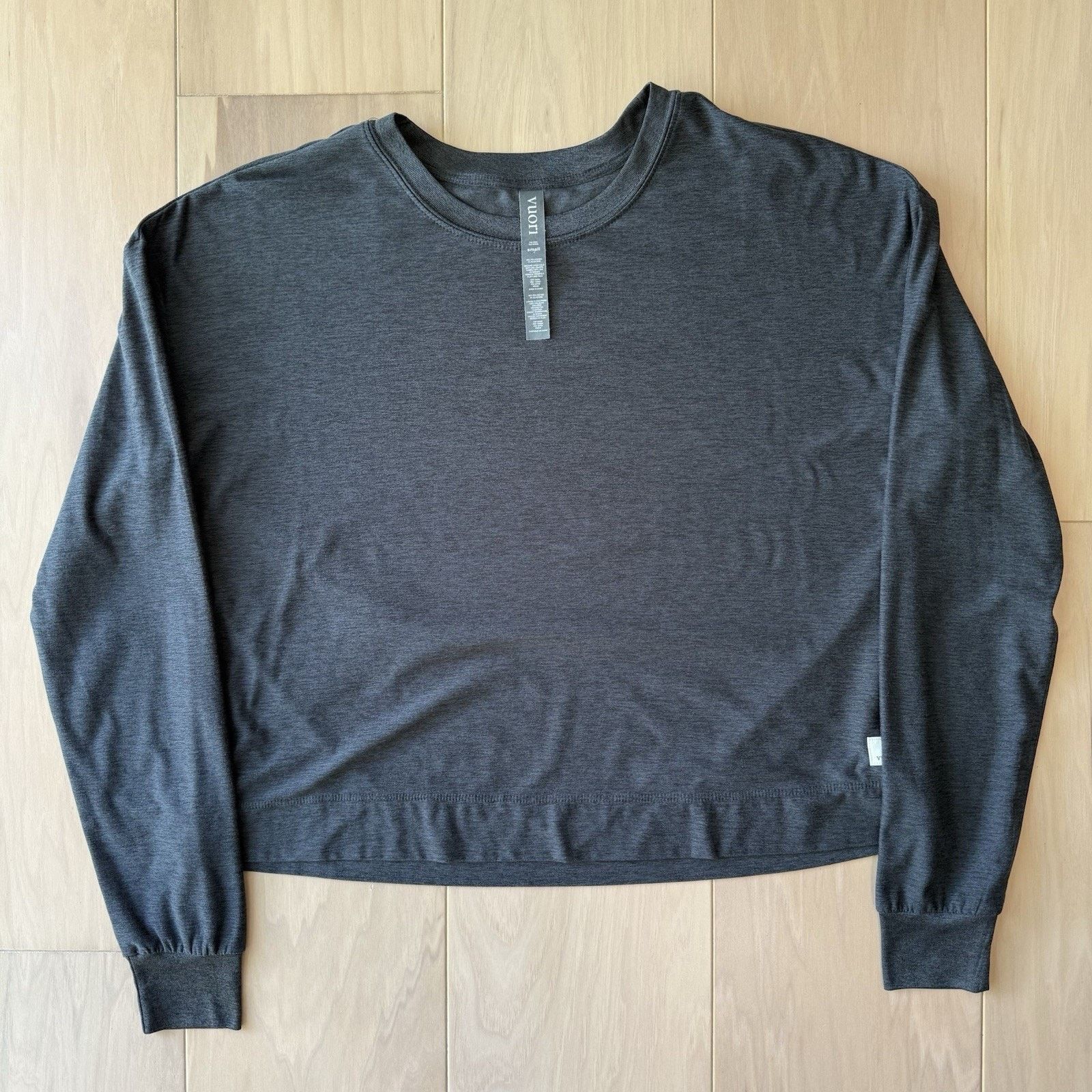 Vuori Vuori Halo Shirt Women's S Black Long Sleeve Yoga Size S / US 4 / IT 40 - 2 Thumbnail