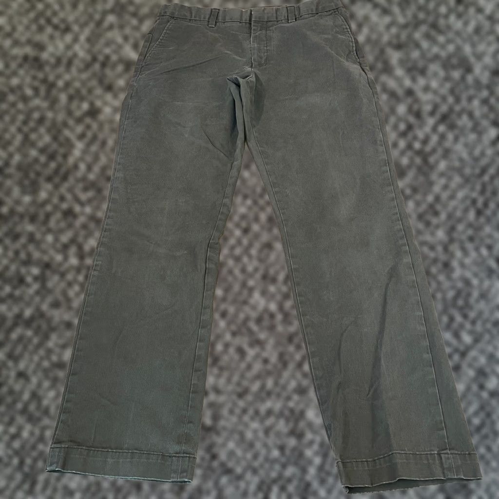 Banana Republic Banana Republic Aiden Chino Pants Mens 35x34 Green Slim Casual Business Travel Cotton Blend Stretch Flat Front Zip Button Closure Size US 35 - 1 Thumbnail