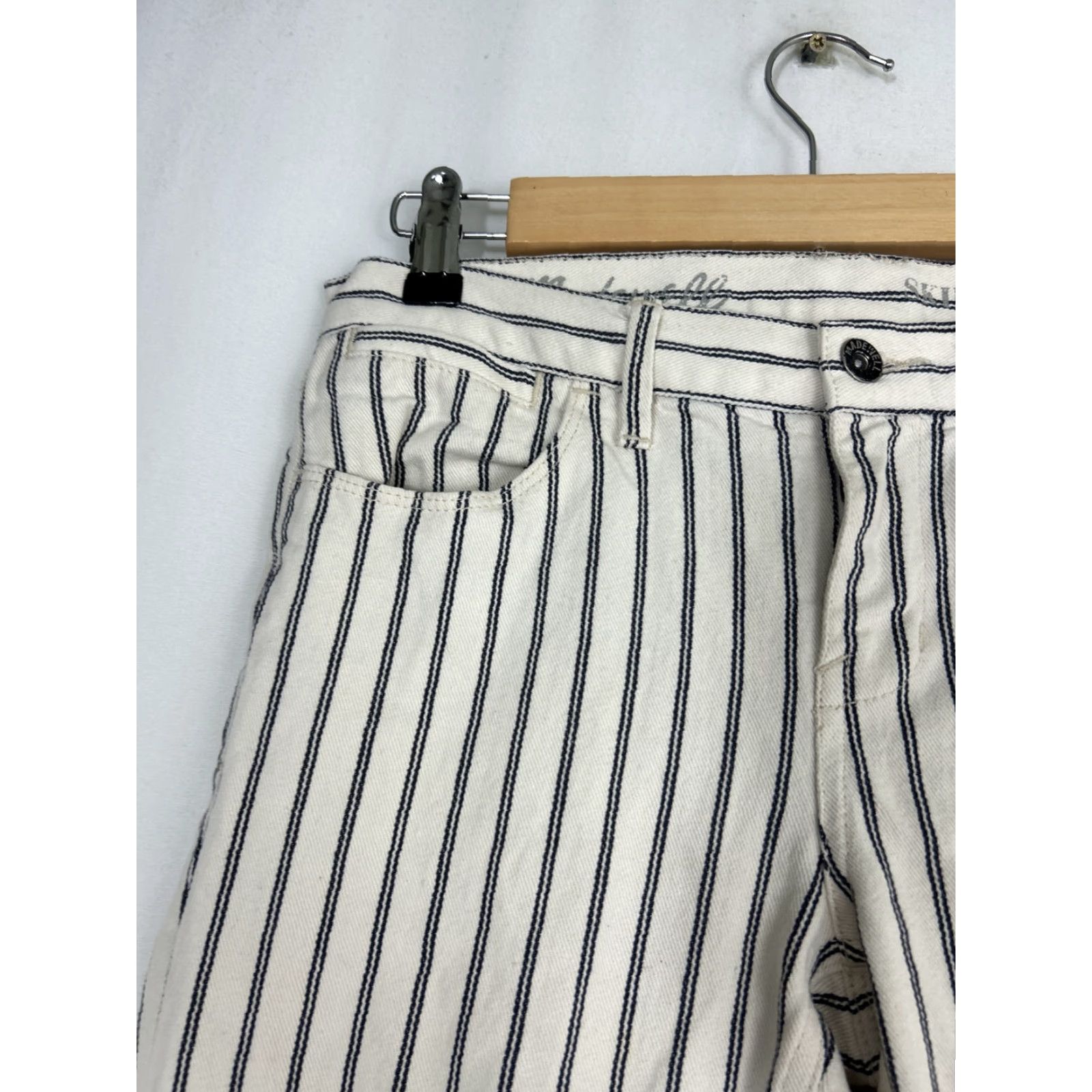 Madewell Madewell striped skinny pants Navy & White Striped Skinny Ankles 30x27 Women Size 27 Regular Inseam 27 Size 27" / US 4 / IT 40 - 4 Thumbnail