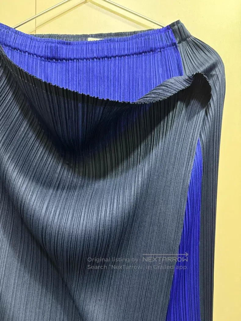 Issey Miyake Issey Miyake size:3 Blue Black Midi Skirt Size 22" - 2 Thumbnail