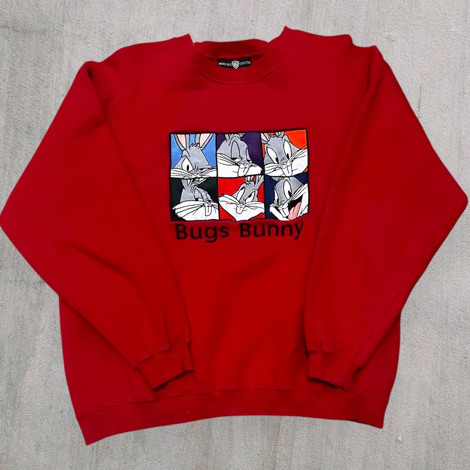 Vintage 1995 Bugs Bunny Red sweatshirt Size US L / EU 52-54 / 3 - 1 Thumbnail