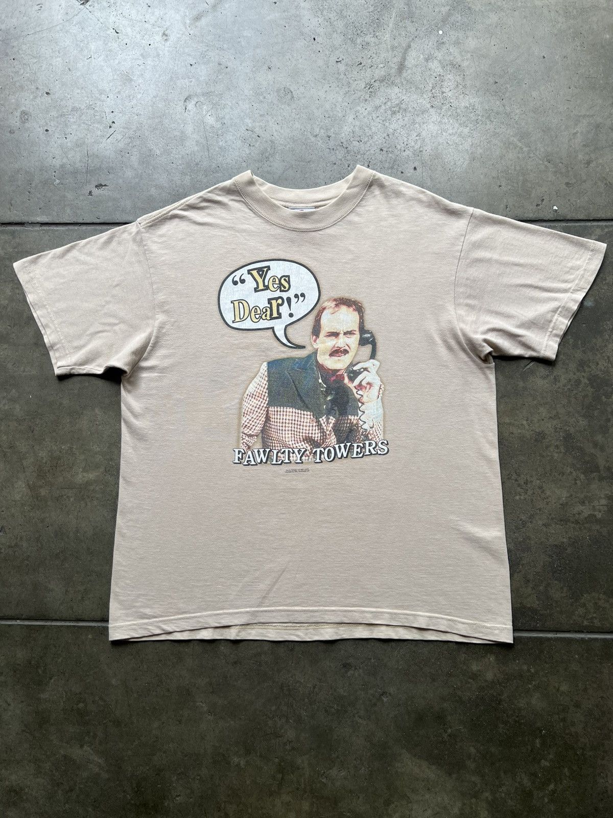Vintage ‘90s Fawlty Towers TV Series Promo Tee Shirt Monty Python Size US L / EU 52-54 / 3 - 1 Thumbnail