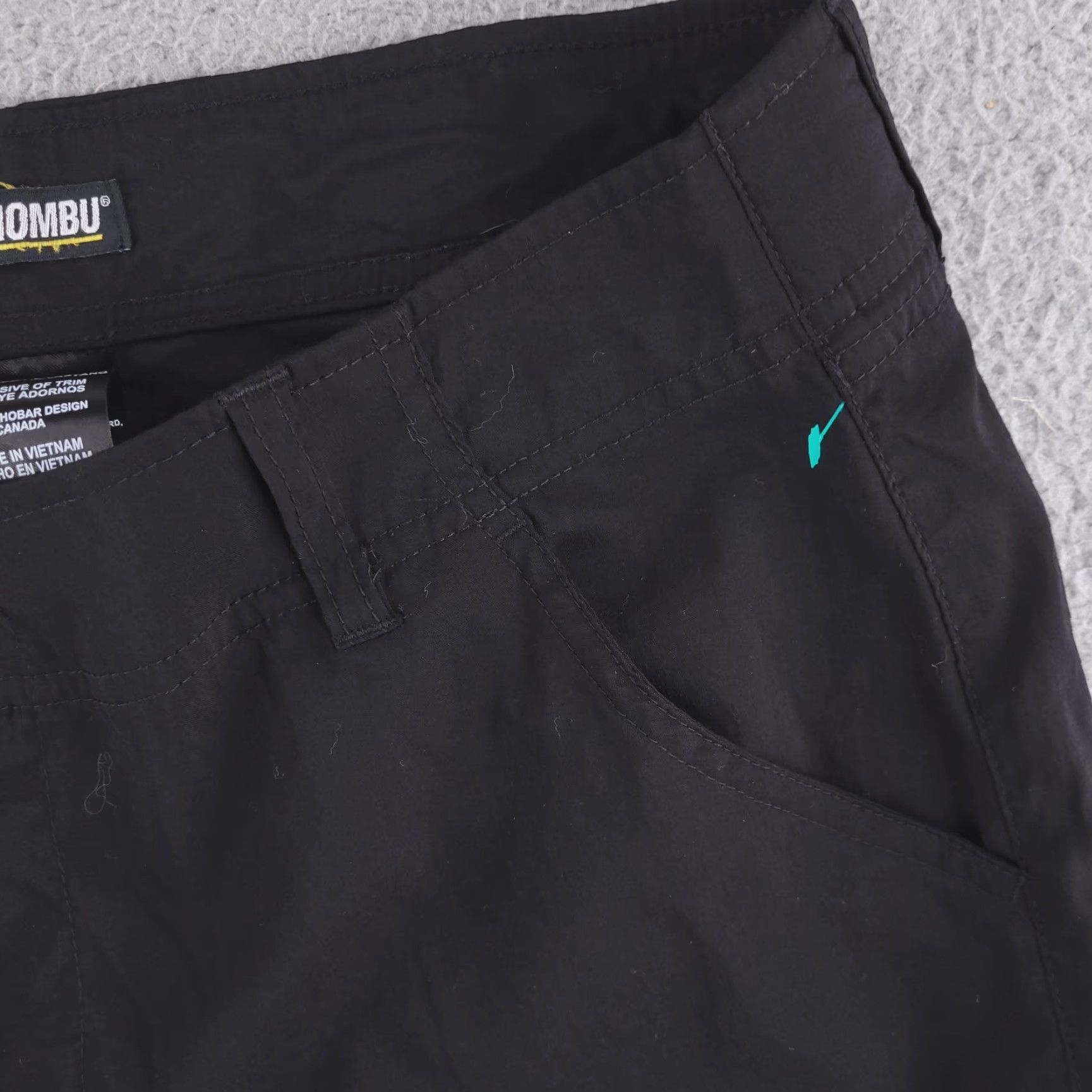 Vintage Khombu Hiking Capri Pants Womens Small Black Travel Stretch Cargo Zip Pocket Size 36" / US 14 / IT 50 - 4 Thumbnail