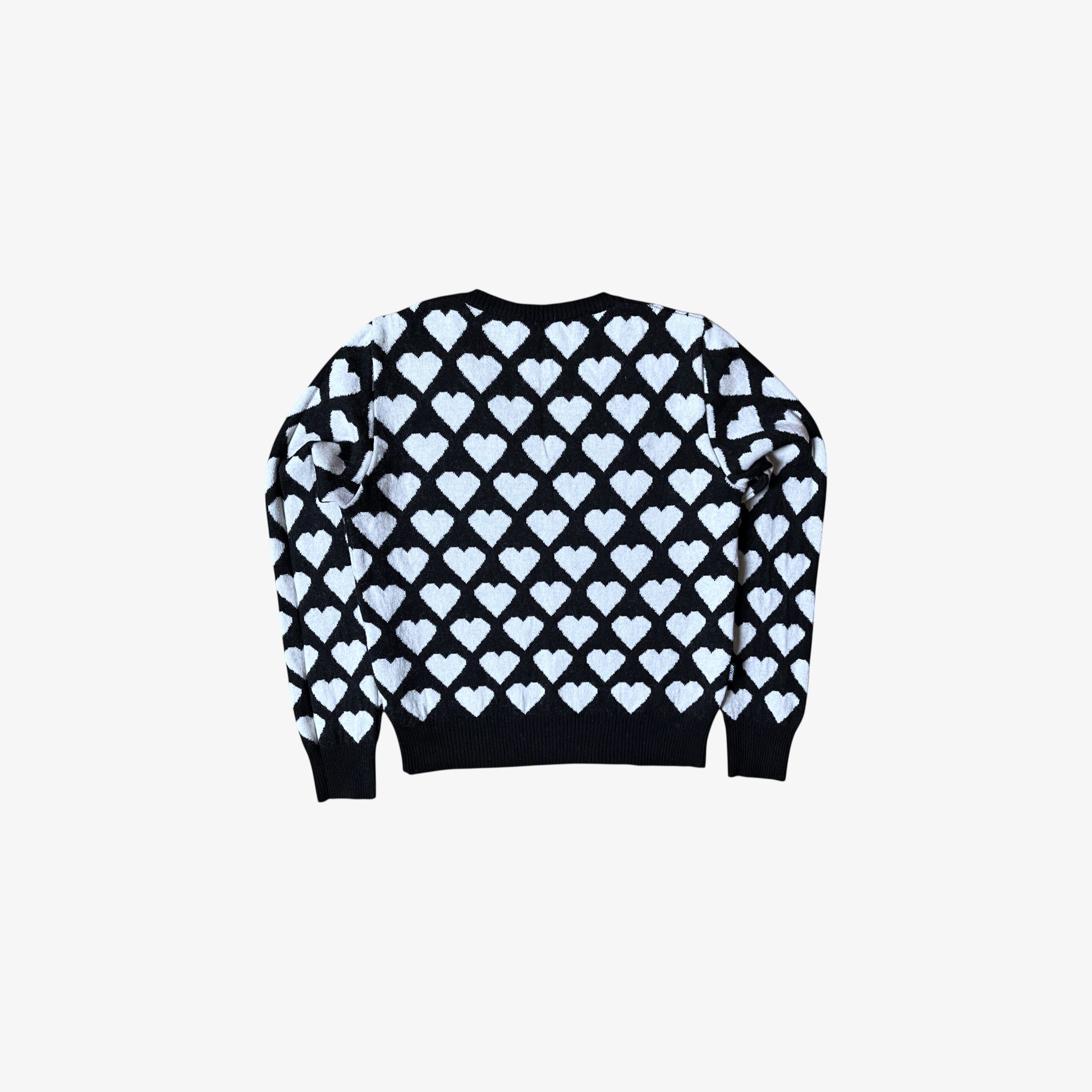 Moschino Vintage Y2K Women's Moschino Heart Print Wool V-Neck Jumper Size S / US 4 / IT 40 - 3 Thumbnail