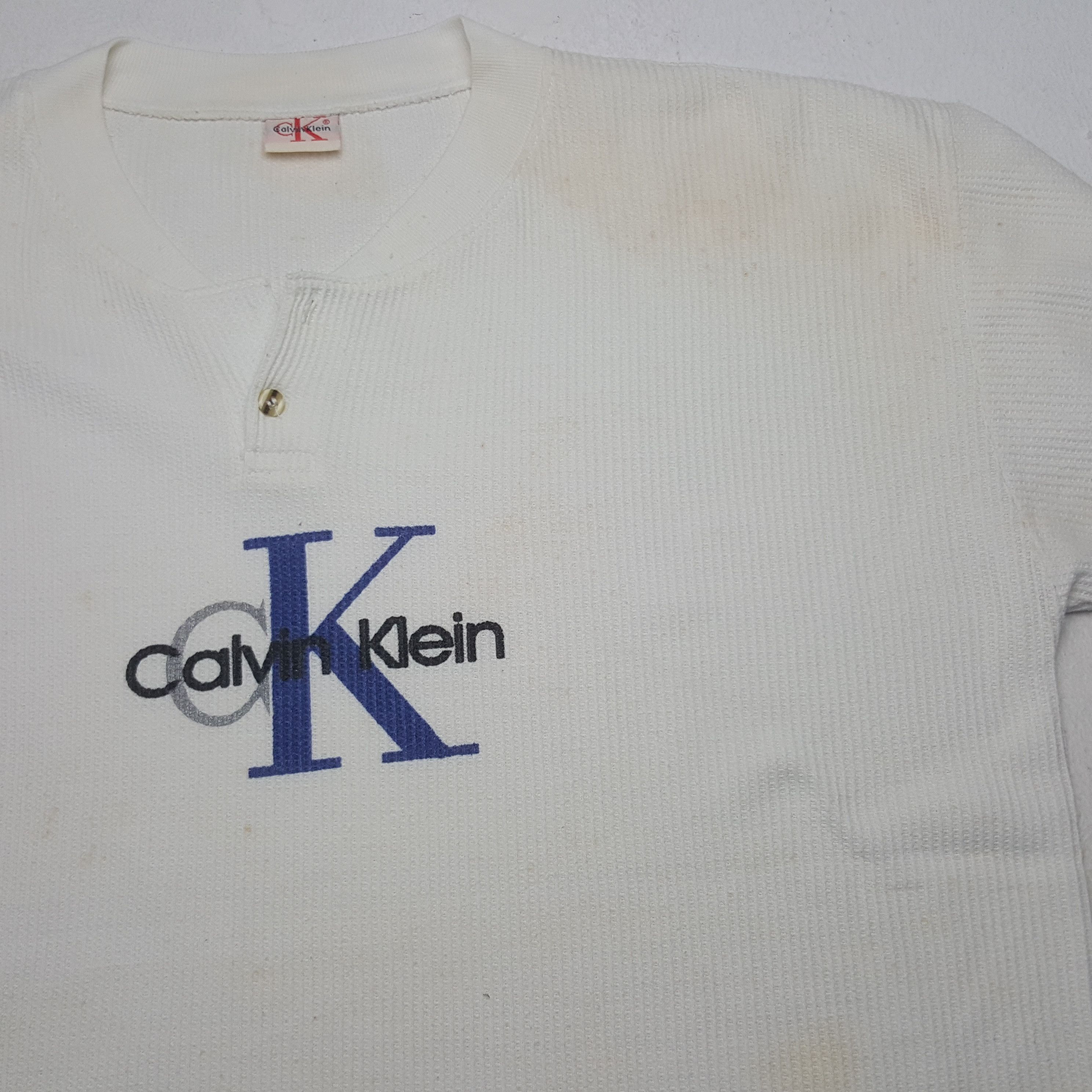 Calvin Klein Vintage Calvin Klein Big Logo Tshirr Size US XL / EU 56 / 4 - 5 Thumbnail