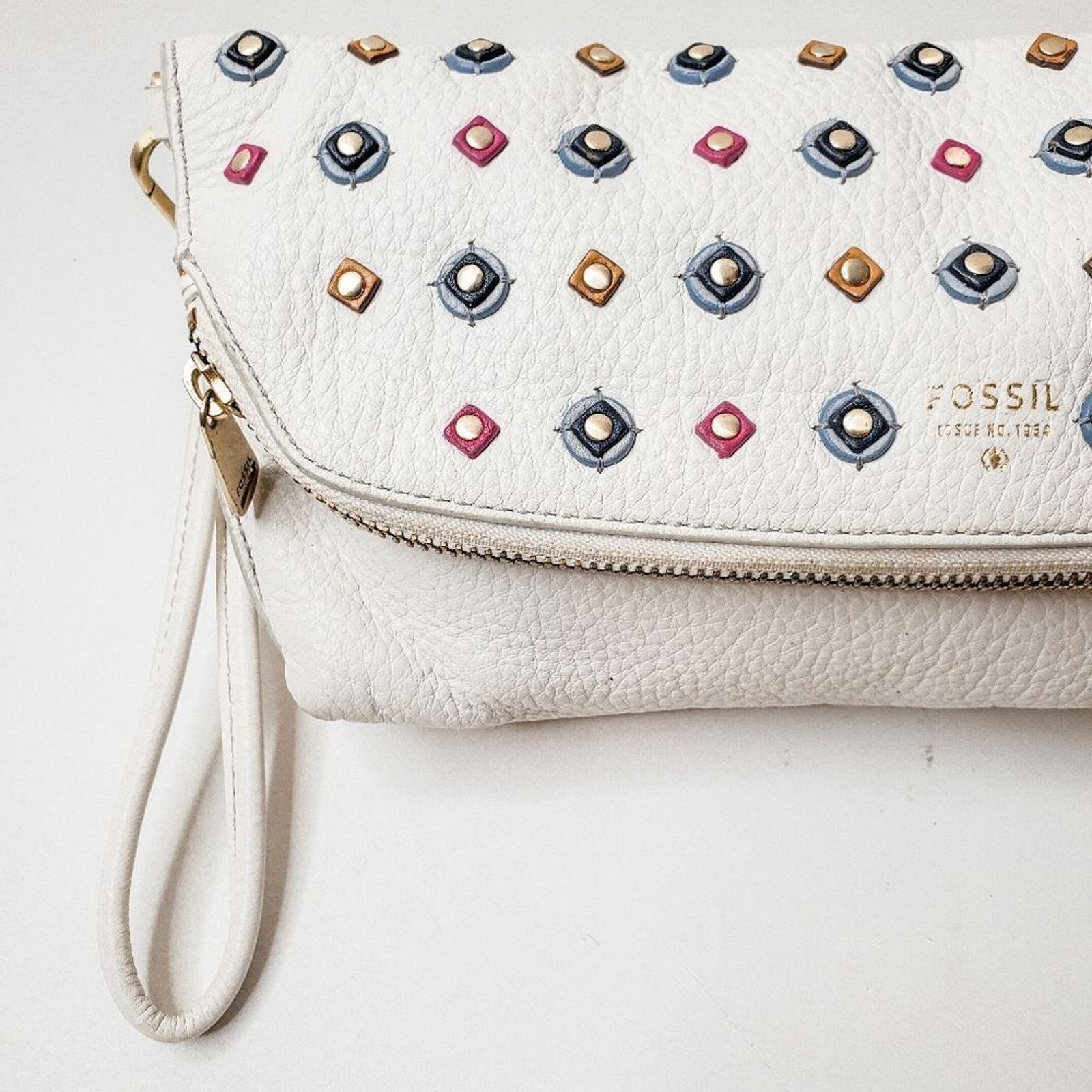 Fossil RARE Fossil White Beaded Preston Foldover Wristlet Pouch Size ONE SIZE - 2 Thumbnail