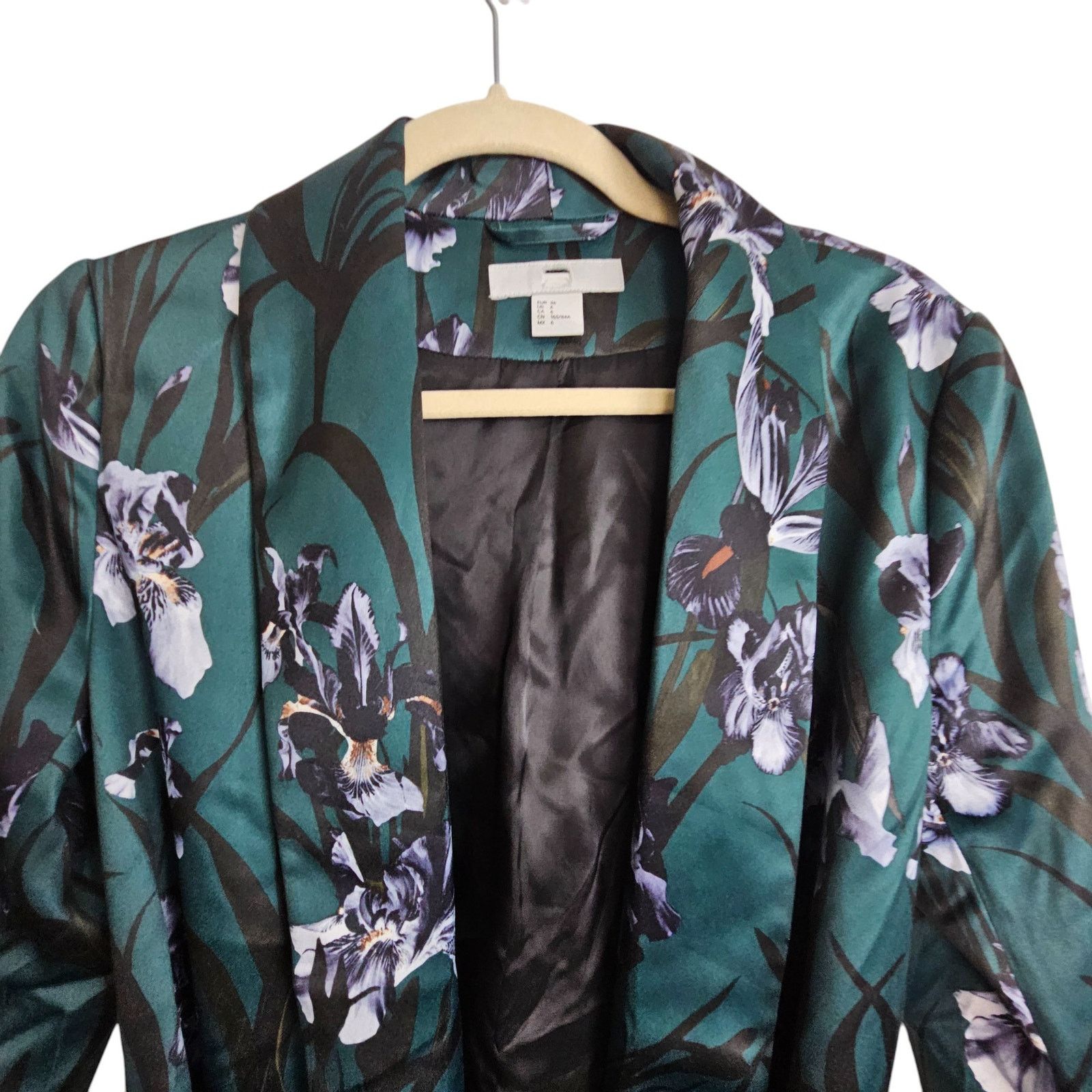 H&M H&M Womens Satin Floral Blazer Size 6 Belted Whimsigoth Size M / US 6-8 / IT 42-44 - 2 Thumbnail
