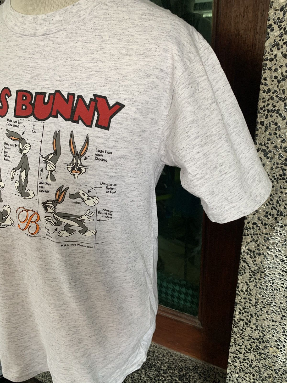 Warner Bros Vintage 90s Looney Tunes Bugs Bunny Cartoon T shirt Size US M / EU 48-50 / 2 - 4 Thumbnail