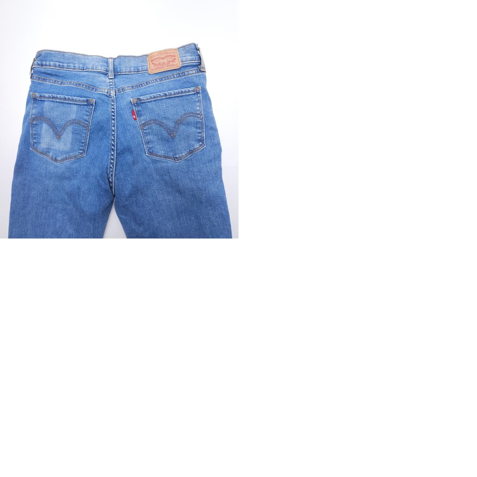 Levi's Levi's Jeans Bootcut Womens 4 Blue Stretch Denim 31" Inseam 28 Waist Logo Button 5-Pocket Design Modern Athletic? Size 27" / US 4 / IT 40 - 9 Thumbnail