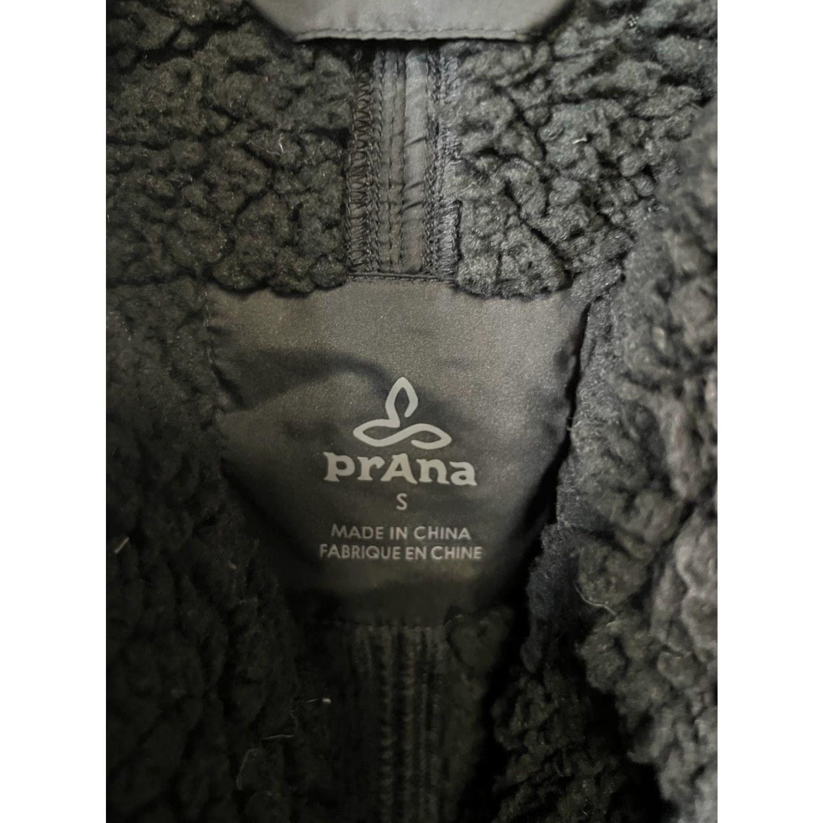 Prana prAna Womens Black Sleeveless Quikted Fleece Full Zip Vest M Sleeveless, Black, Quilted, Full Zip, Vest, Women, M, PrAna Size M / US 6-8 / IT 42-44 - 3 Thumbnail