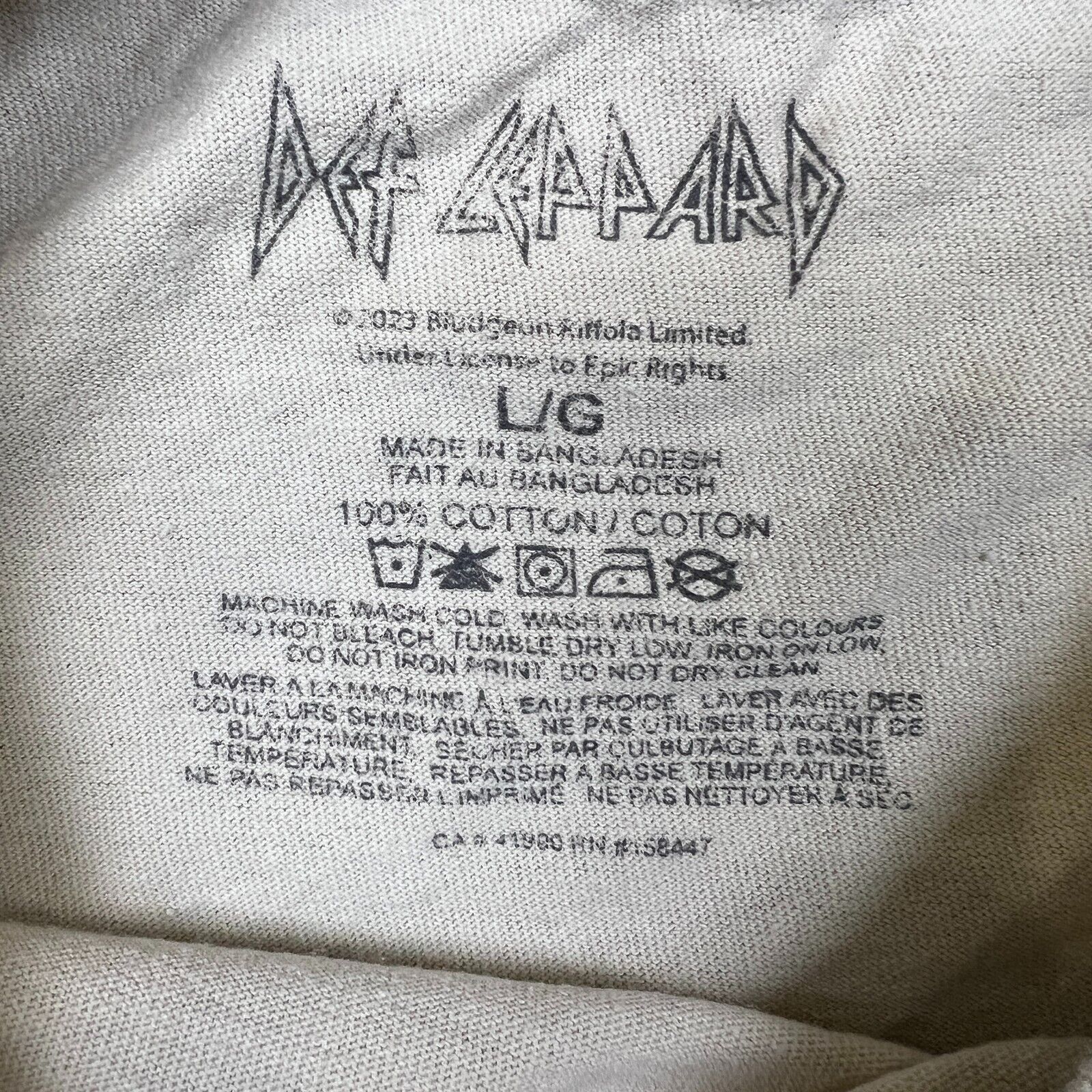 Band Tees × Def Leppard × Vintage 2023 Def Leppard T Shirt Large Leopard Band Short Sleeve Tee Size US L / EU 52-54 / 3 - 8 Thumbnail