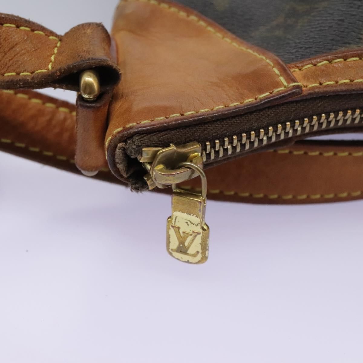 Louis Vuitton LOUIS VUITTON Monogram Odeon PM Shoulder Bag M56390 Size ONE SIZE - 10 Thumbnail