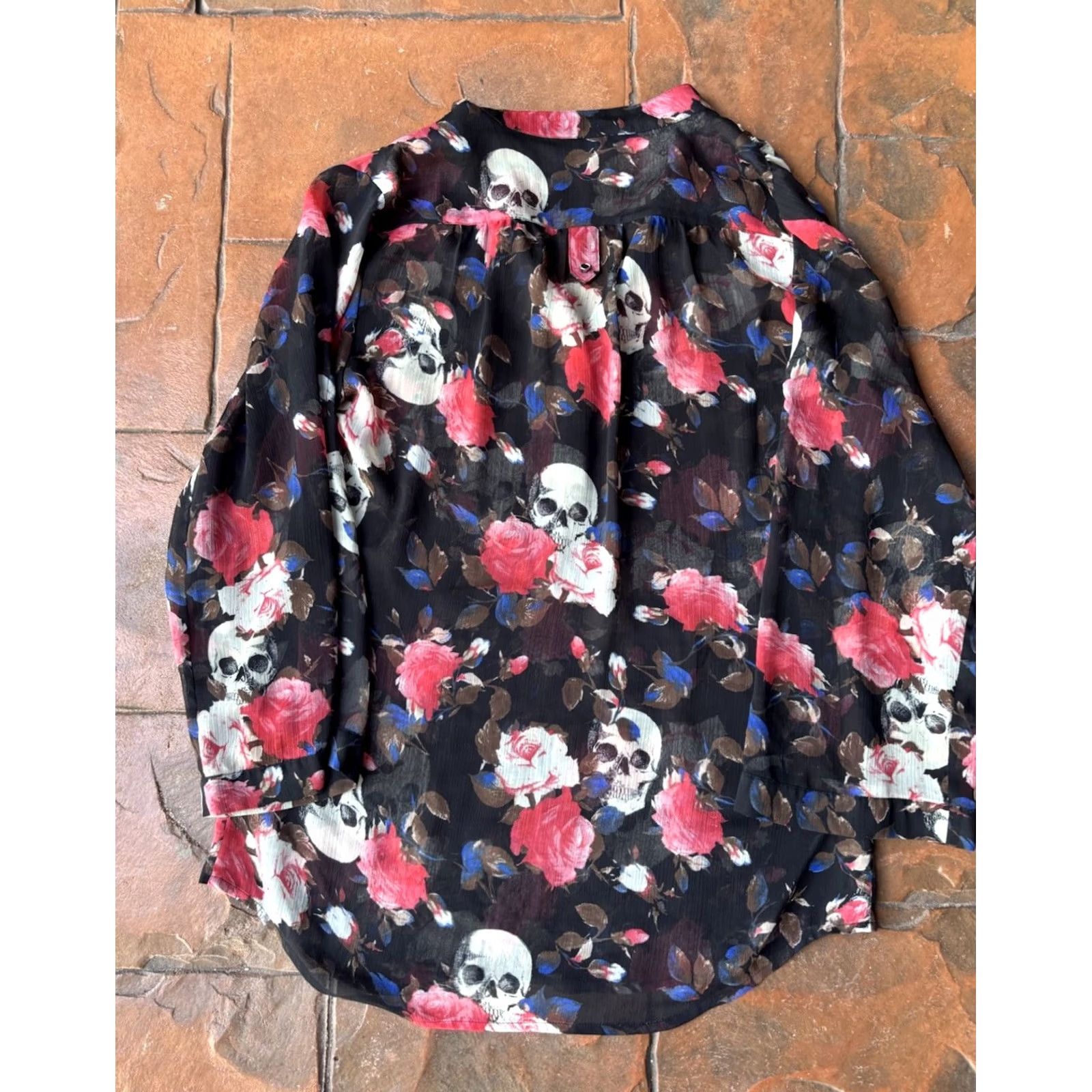 47 Rock 47 Skull Roses Floral Long Sleeve Shirt Blouse Women’s Small Size S / US 4 / IT 40 - 3 Thumbnail