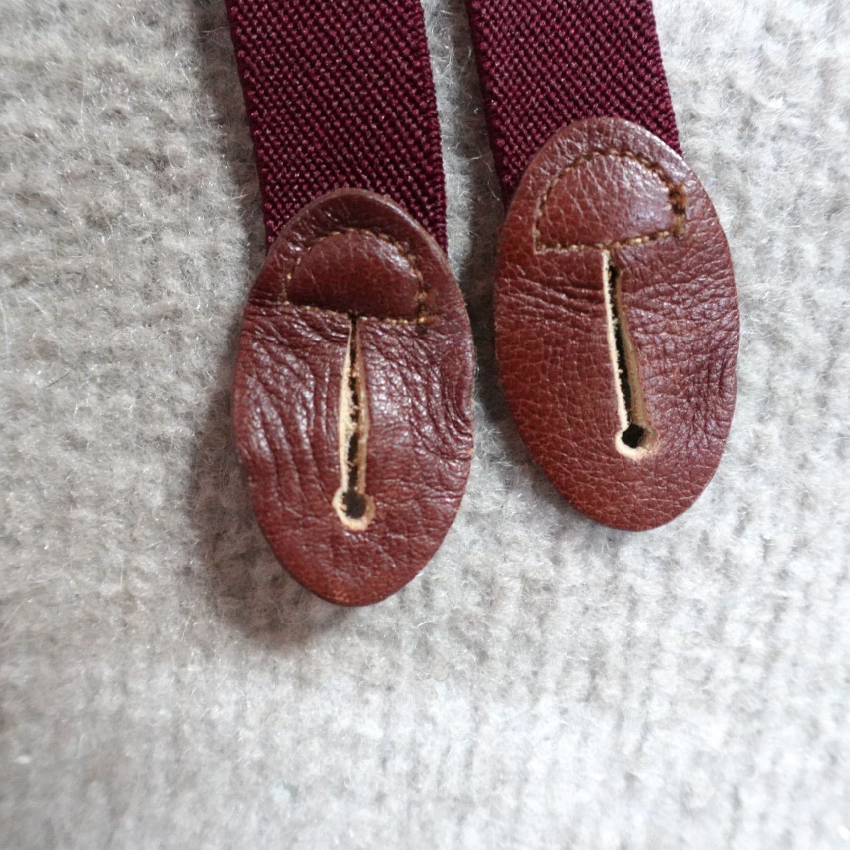 Vintage Martin Dingman Suspenders Brown Red Woven Paisley Brass Clasp Mens Brown Suspenders Adjustable Belt Loop Silk Likely Flaw Free US Made Size ONE SIZE - 3 Thumbnail